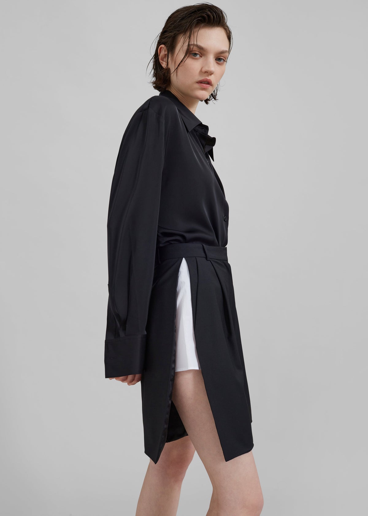 Bevza Shorts With Slits - Black - 5