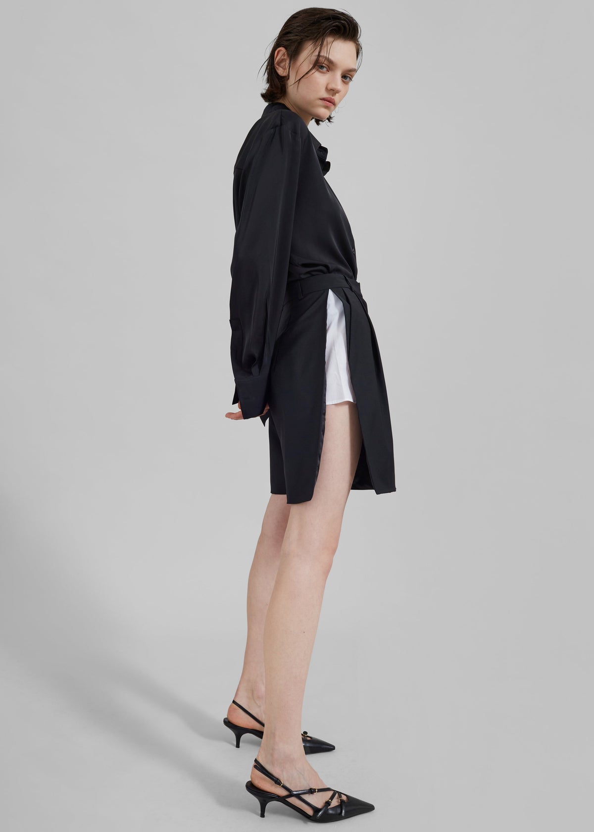 Bevza Shorts With Slits - Black - 6