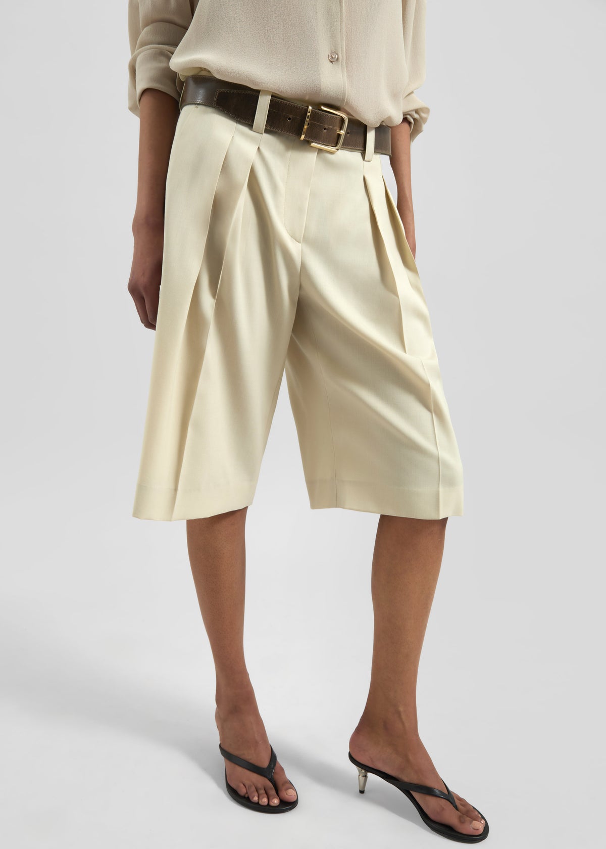 Bilbao Pleated Bermuda Shorts - Cement - 2
