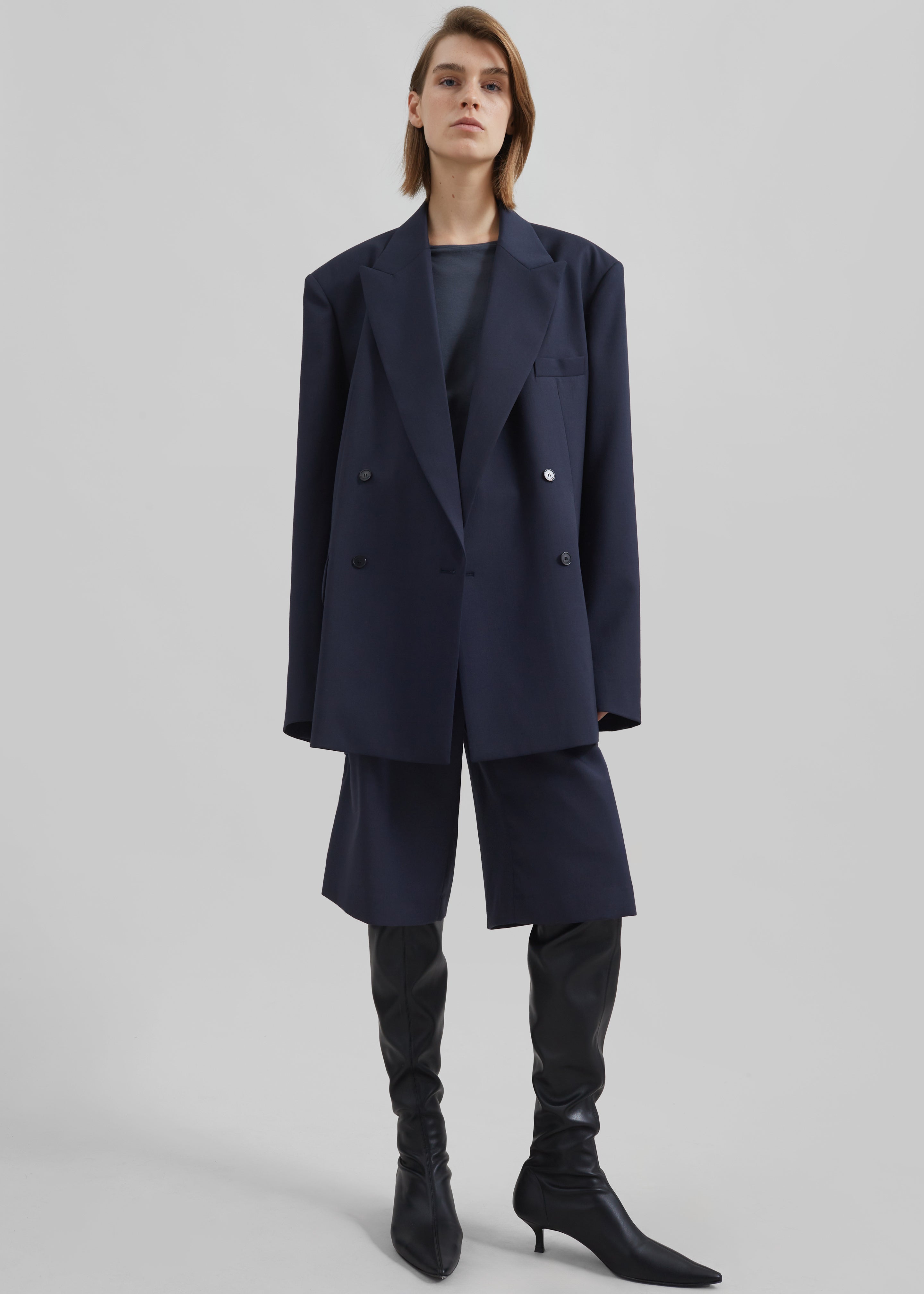 Bilbao Pleated Bermuda Shorts - Navy - 5