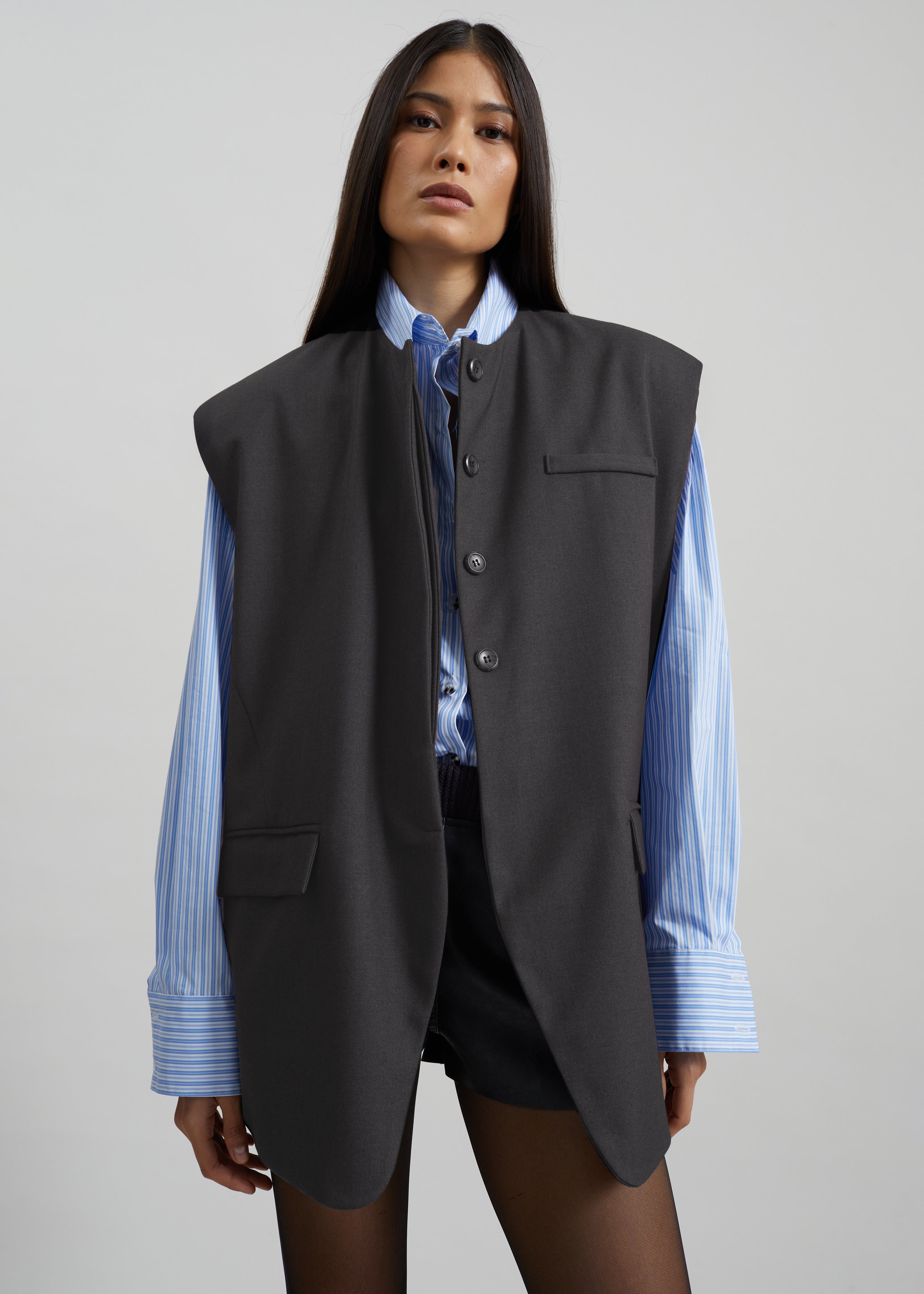 Bilzen Oversized Vest - Charcoal - 3