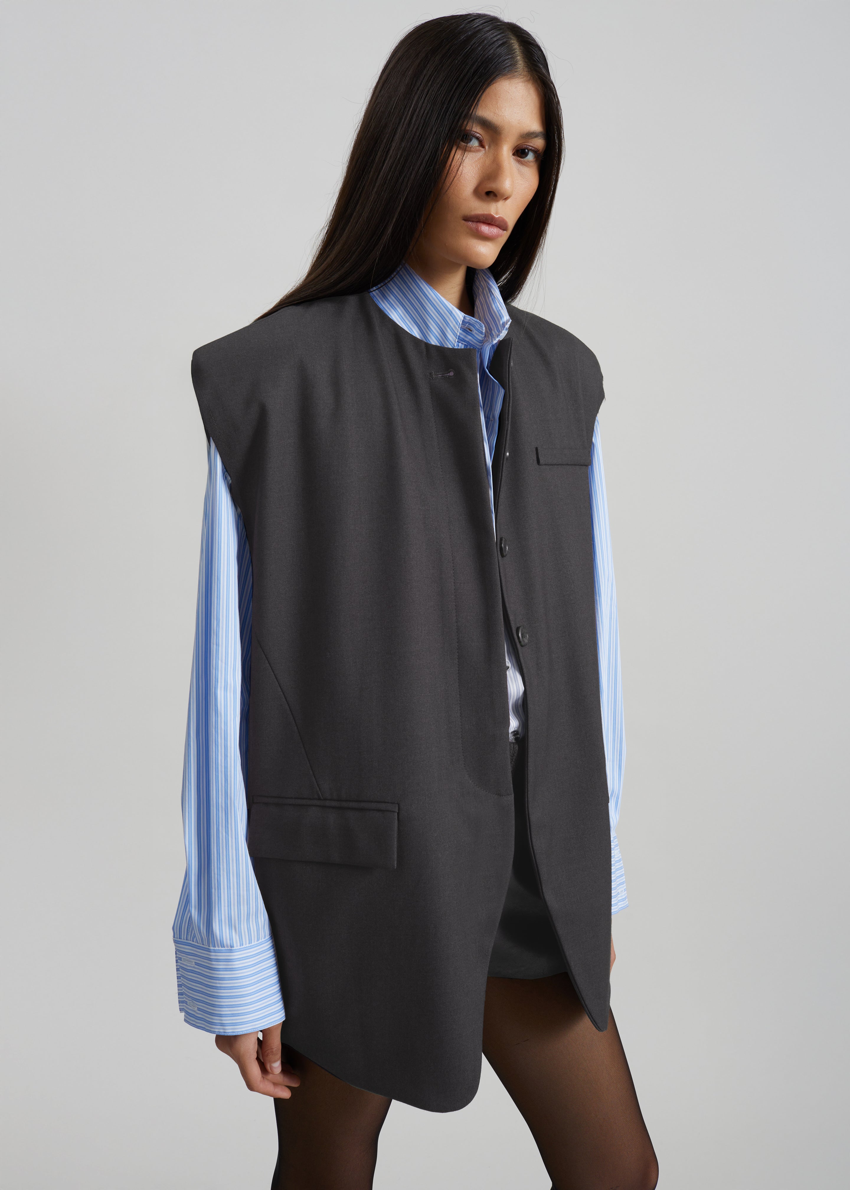 Bilzen Oversized Vest - Charcoal - 1