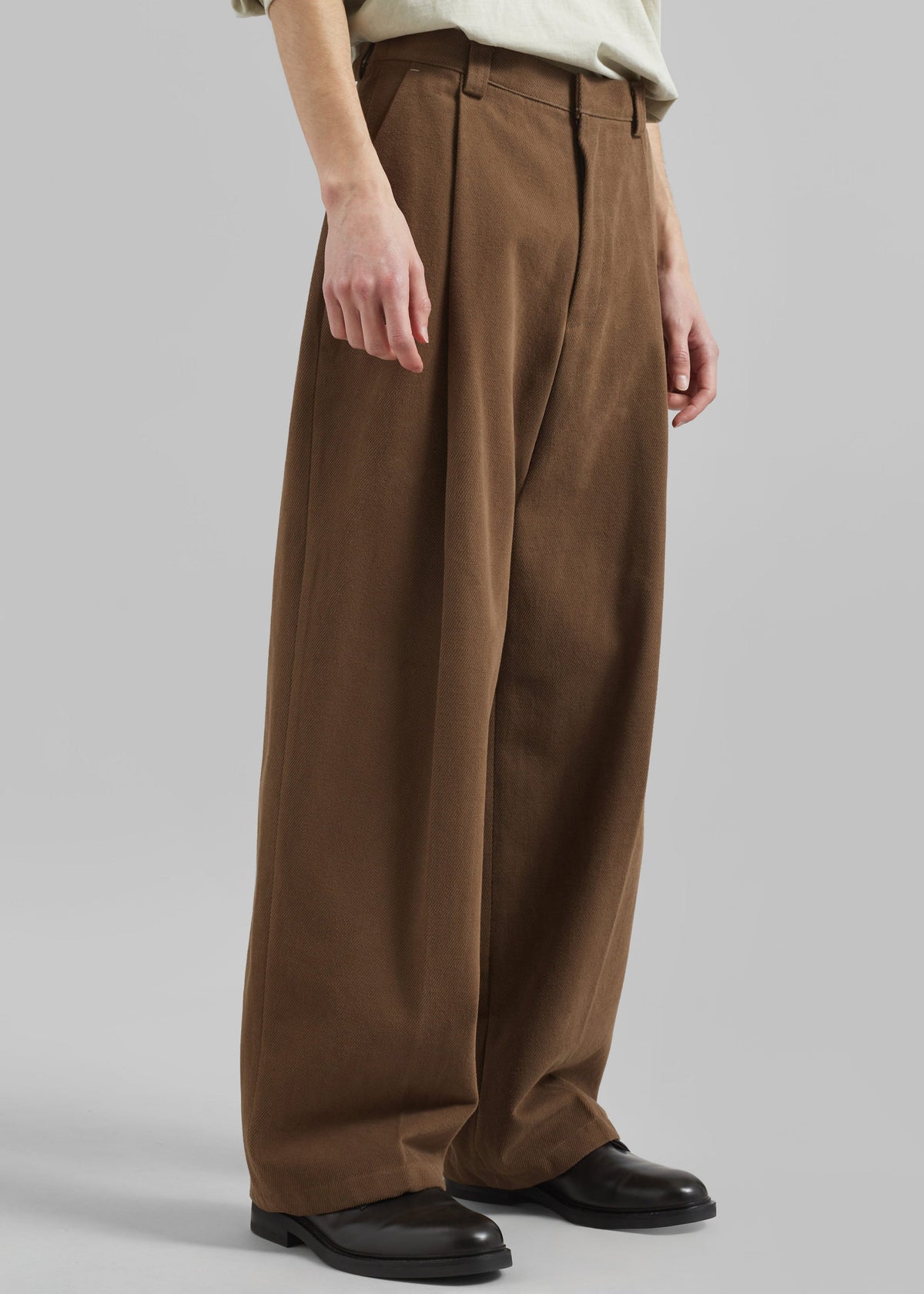 Borken Pleated Twill Pants - Brown - 5