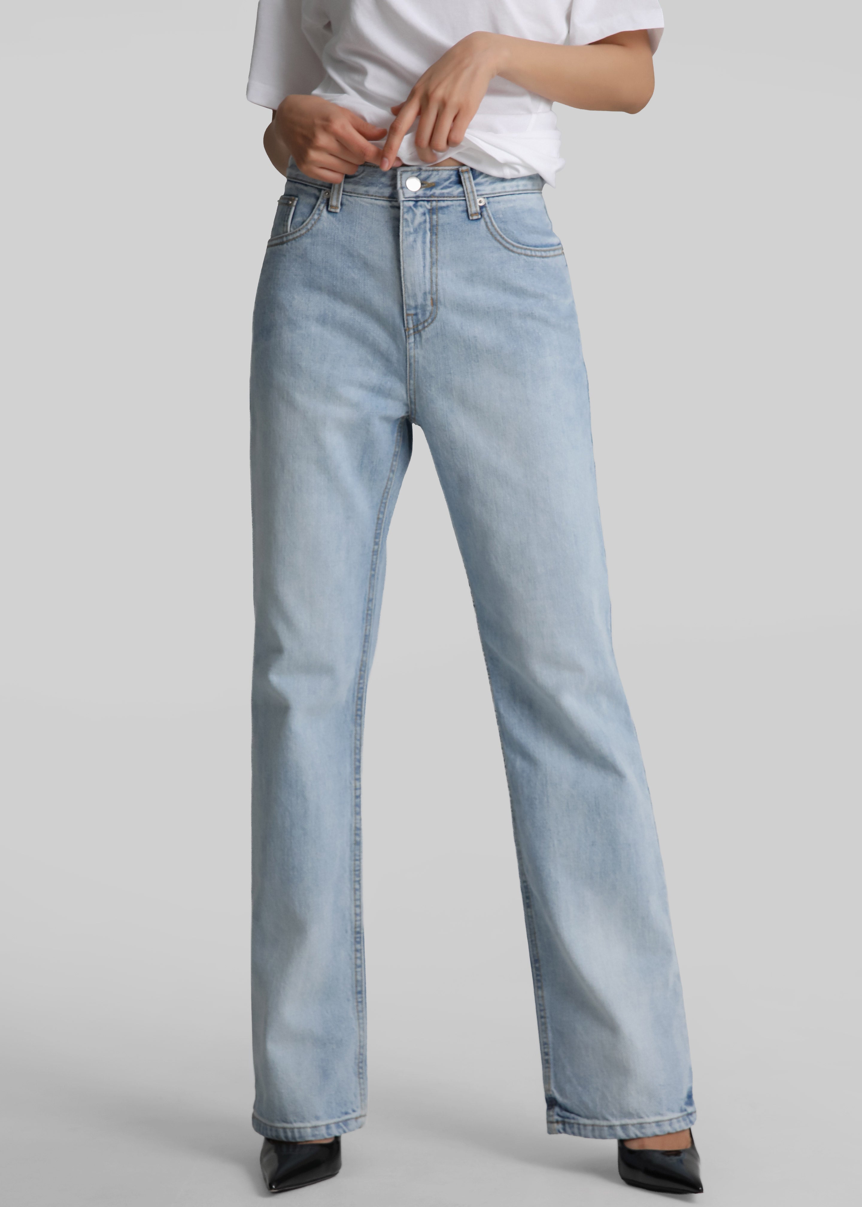 Braila Straight Leg Jeans - Light Wash - 10