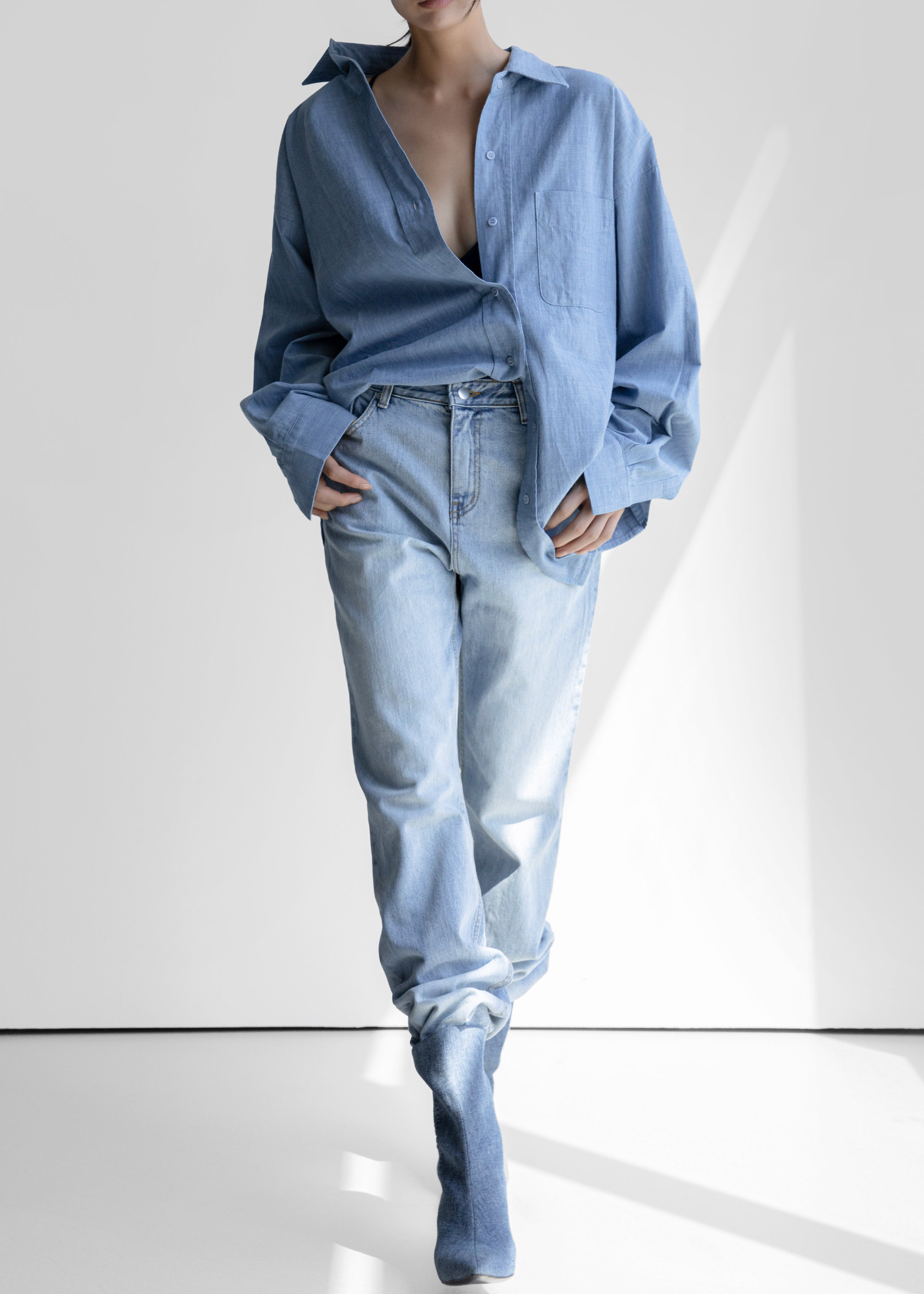 Braila Straight Leg Jeans - Light Wash - 11