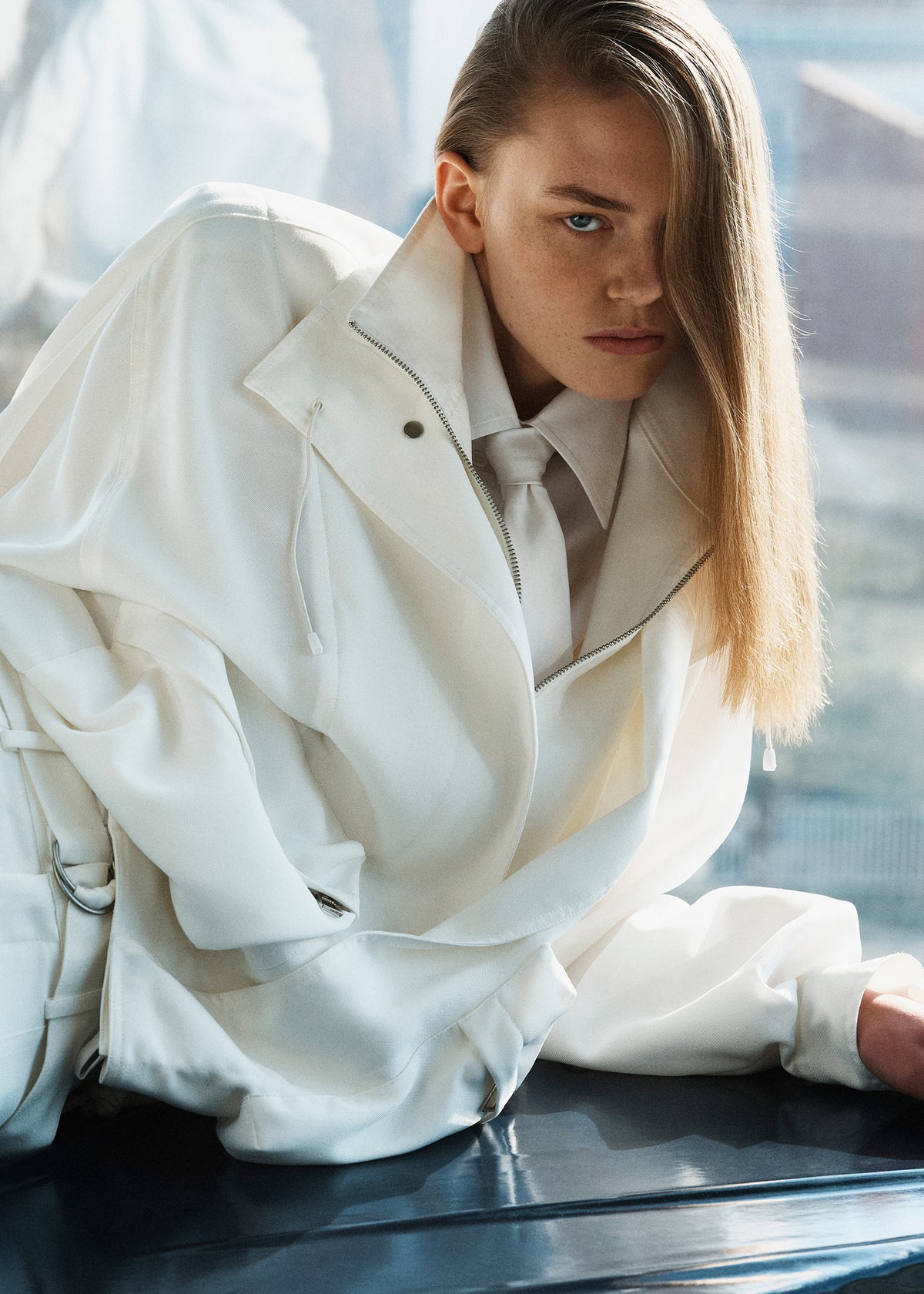 Breya Fluid Jacket - White - 3