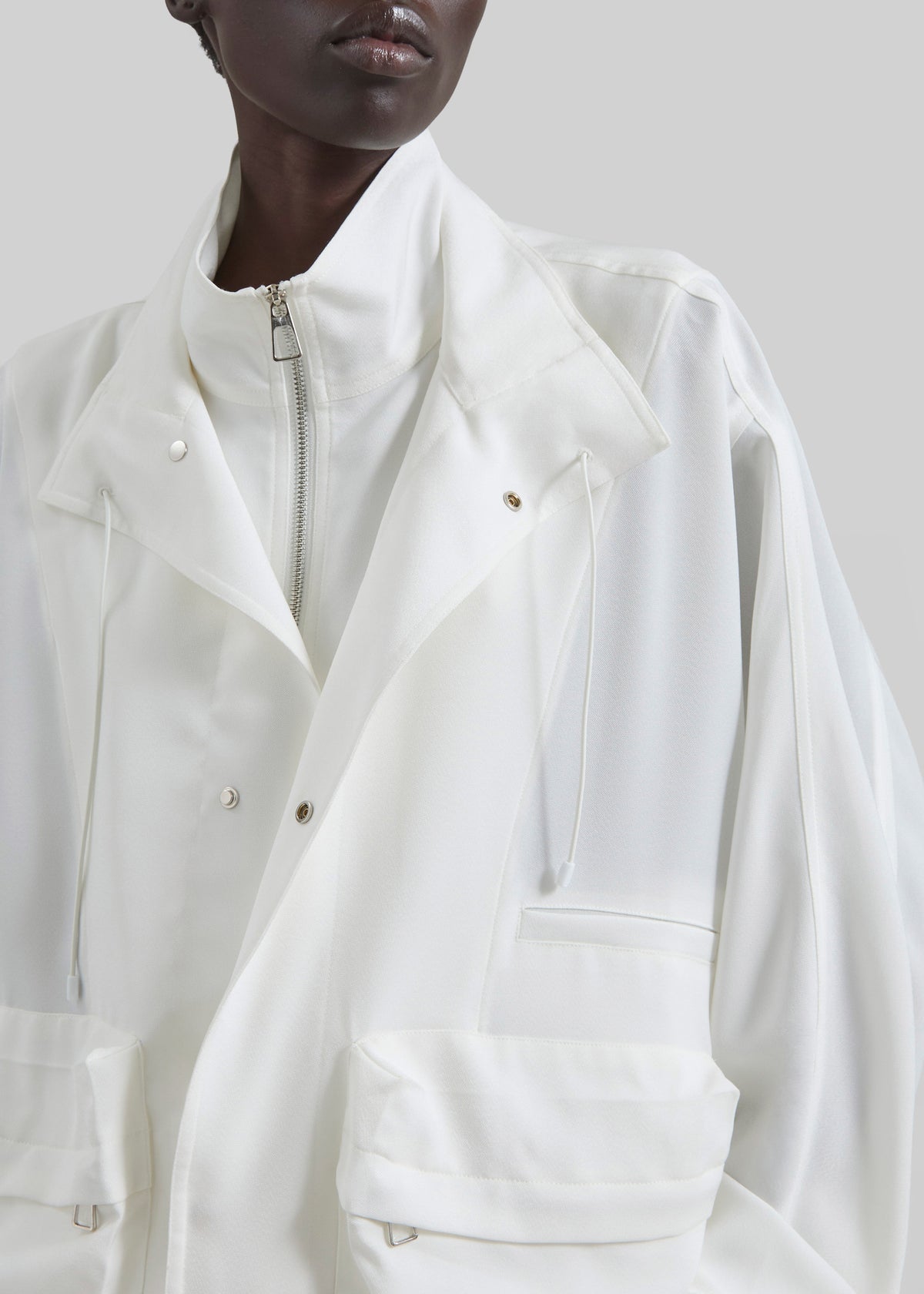 Breya Fluid Jacket - White - 4