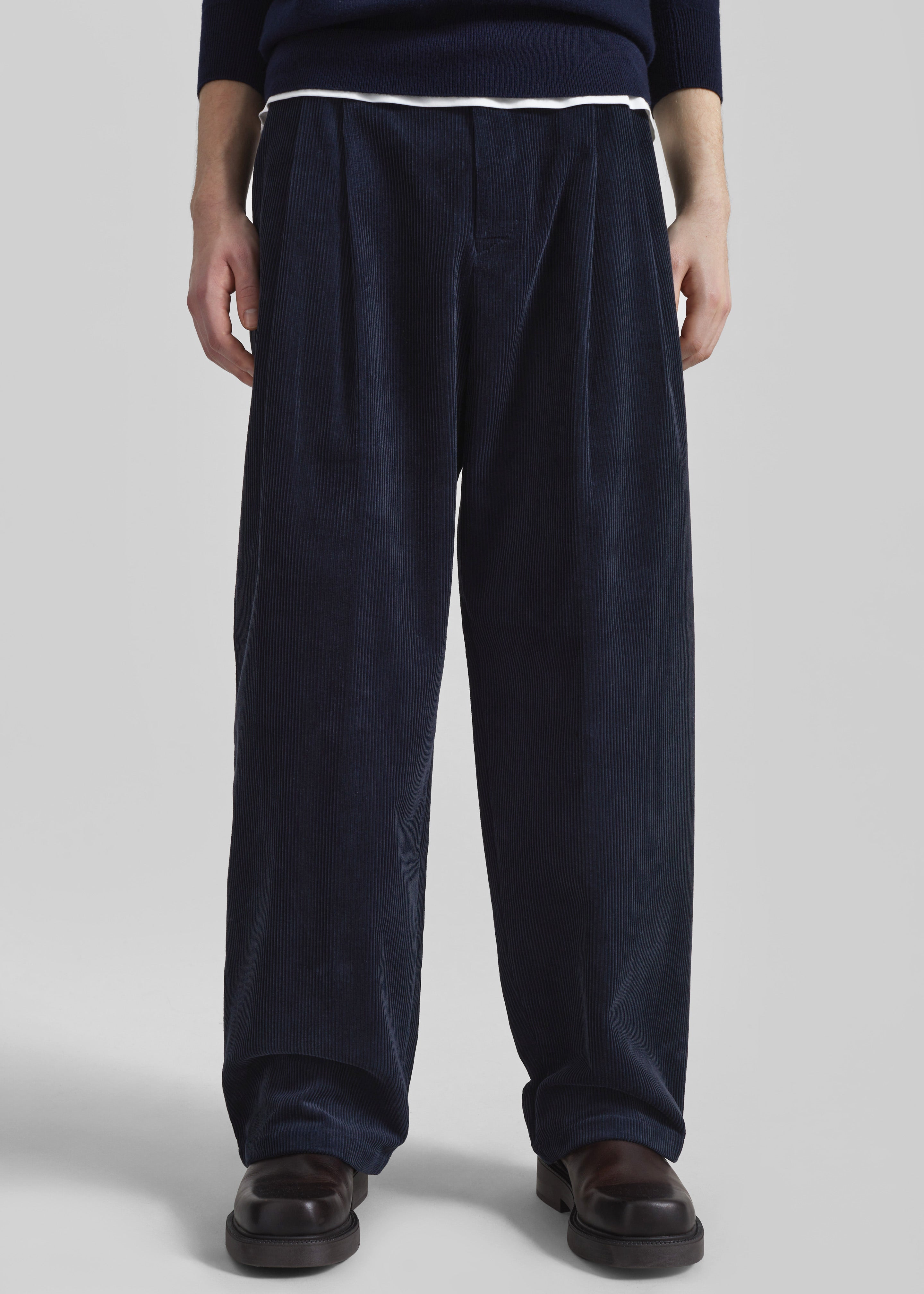 Bryant Corduroy Pants - Dark Navy - 3