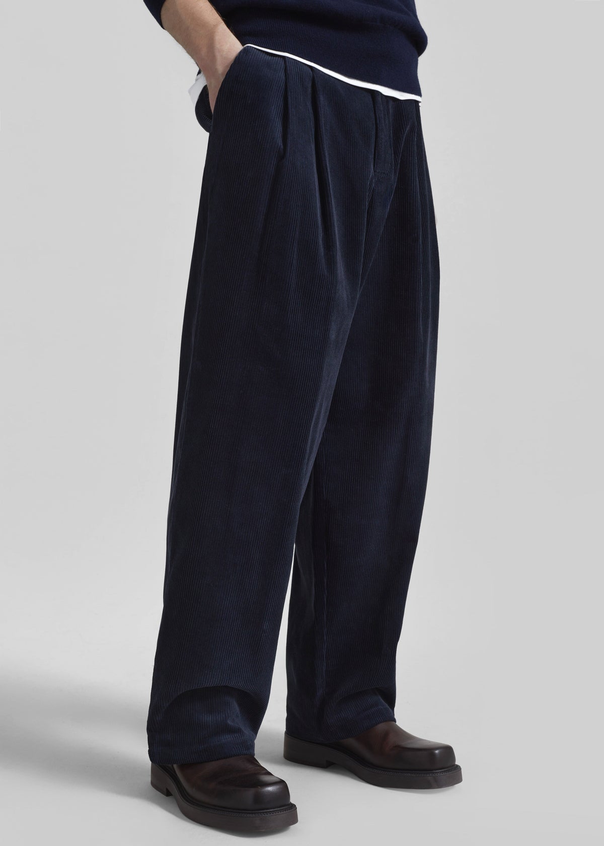 Bryant Corduroy Pants - Dark Navy - 5