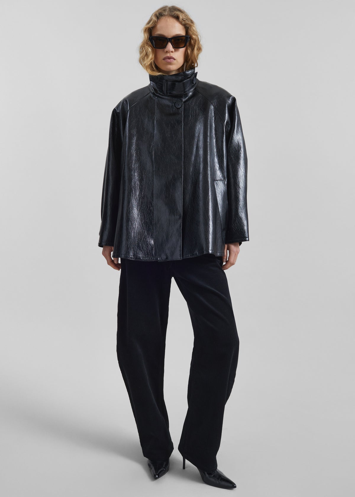 Caistor Corduroy Barrel Leg Pants - Black - 11