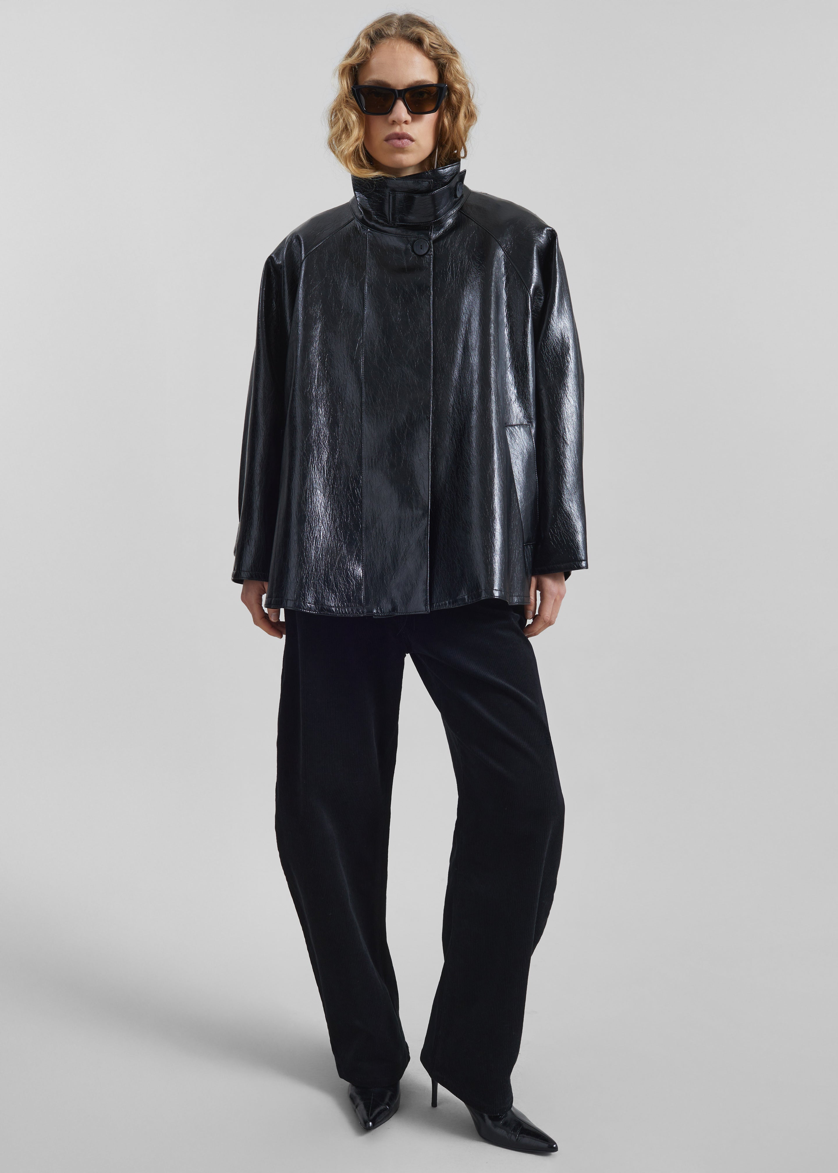 Caistor Corduroy Barrel Leg Pants - Black - 11