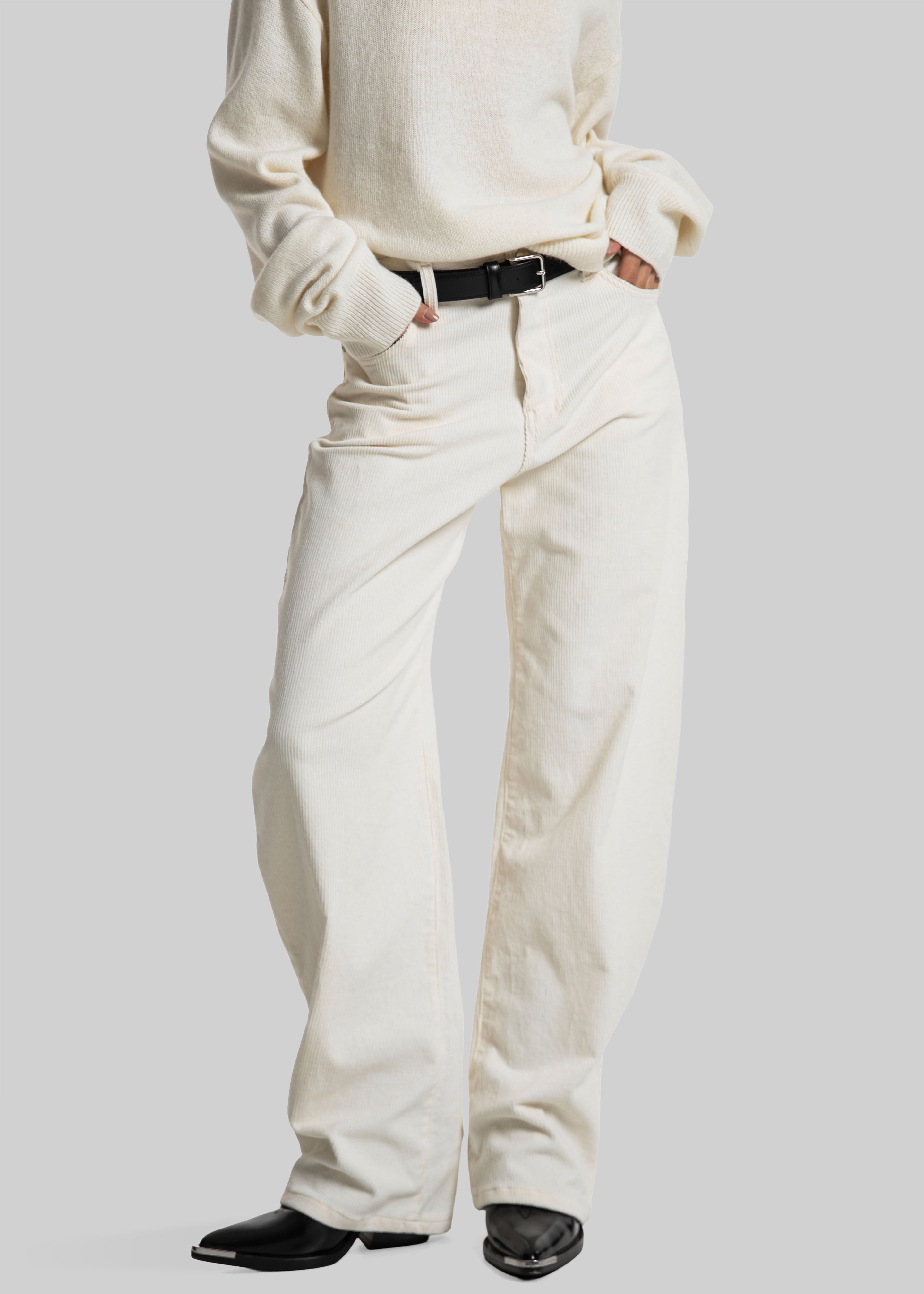 Caistor Corduroy Barrel Leg Pants - Ivory - 6