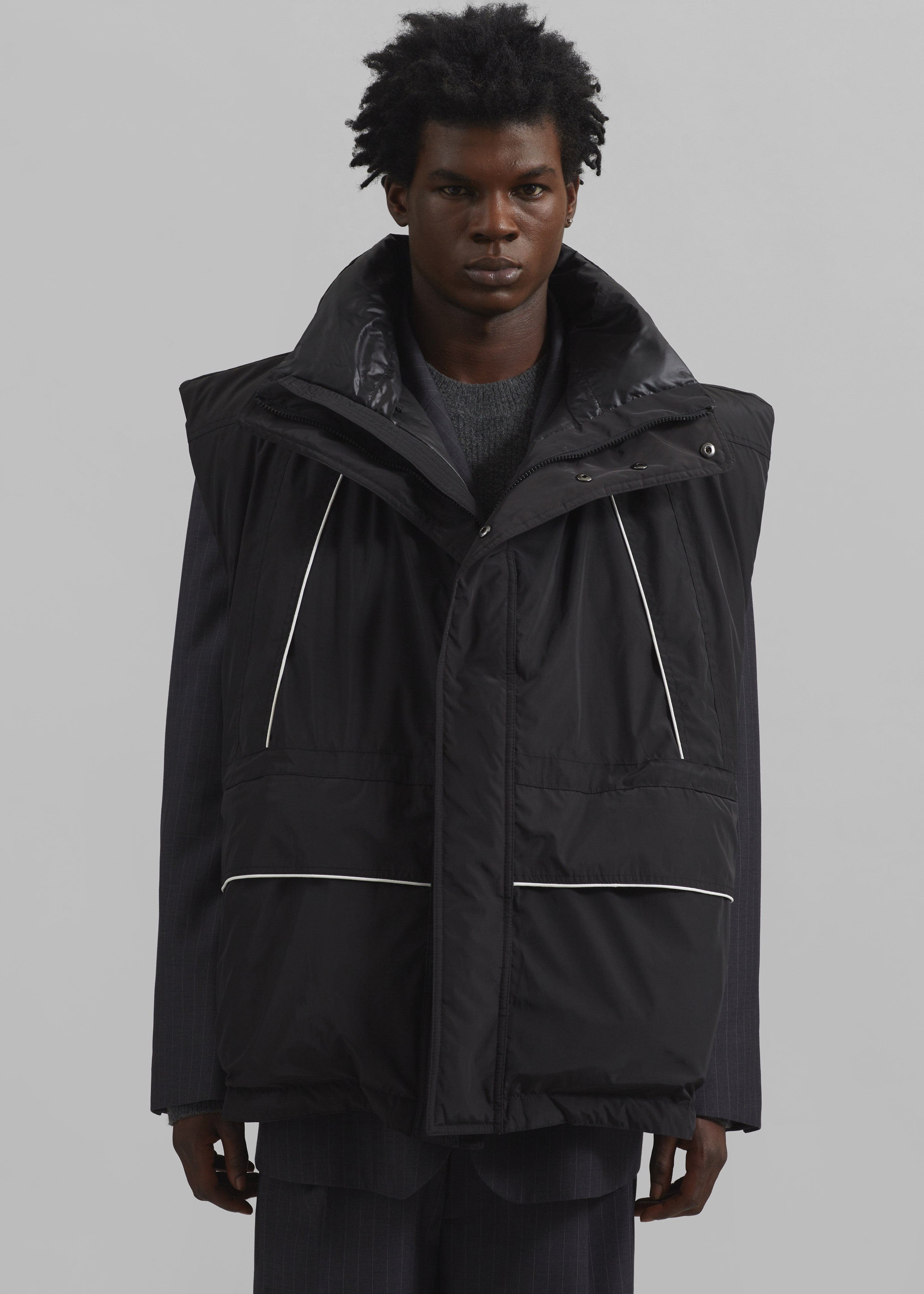 Calais Oversized Sleeveless Puffer Jacket - Black - 12