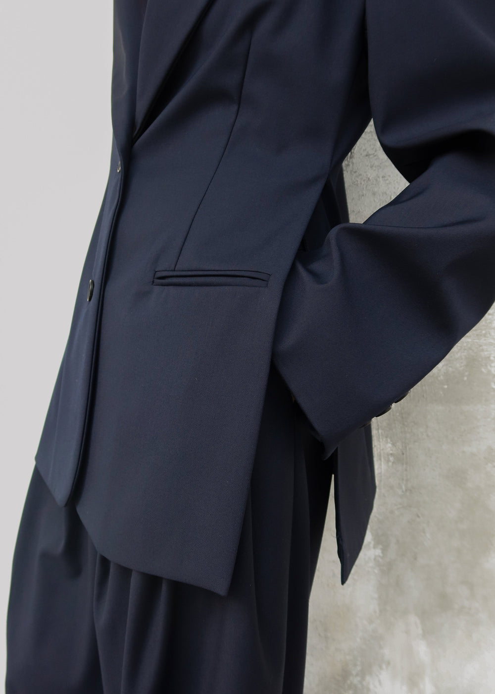 Canmore Double Vent Blazer - Navy - 1