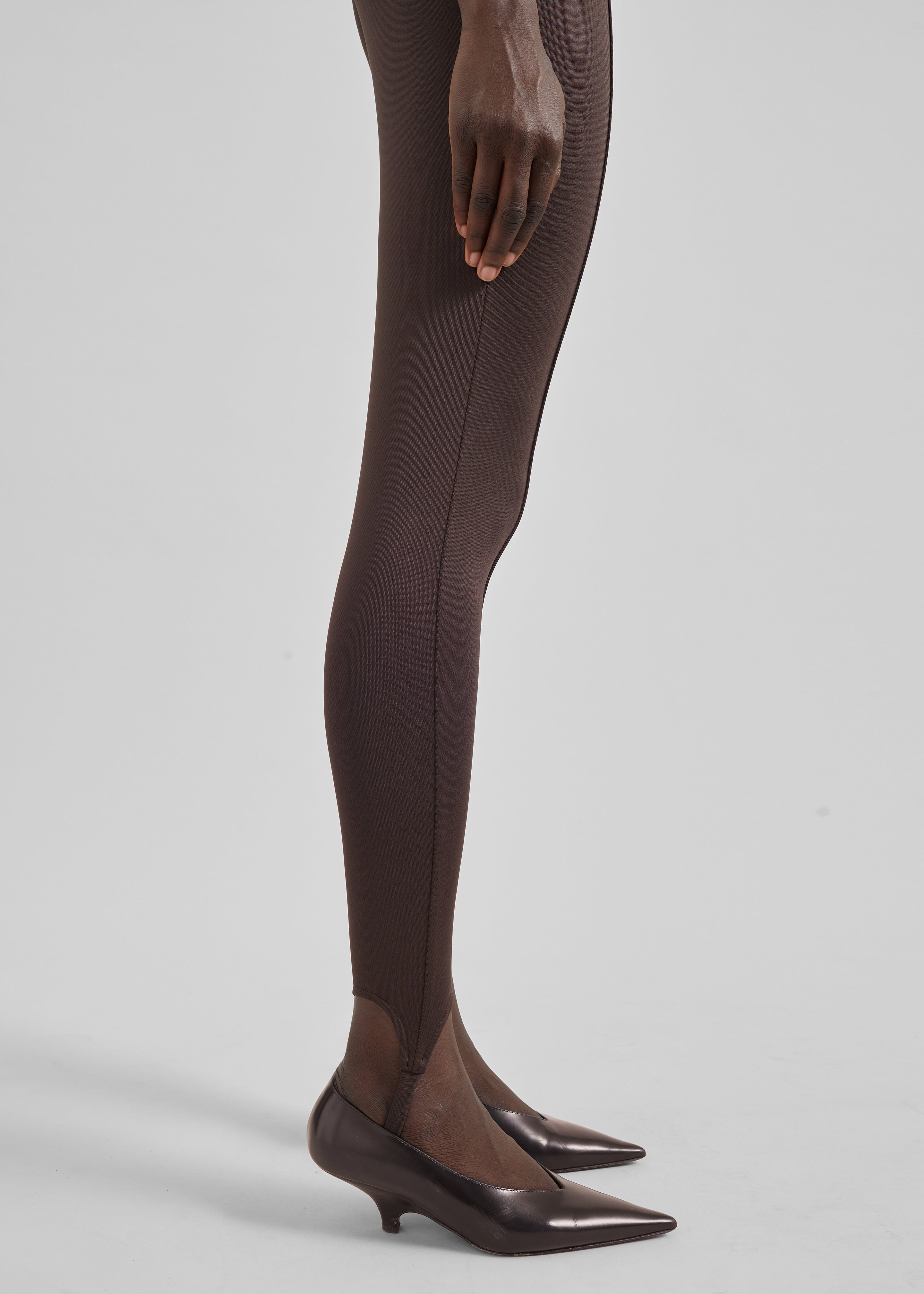 Caserta Stirrup Leggings - Brown – The Frankie Shop Europe