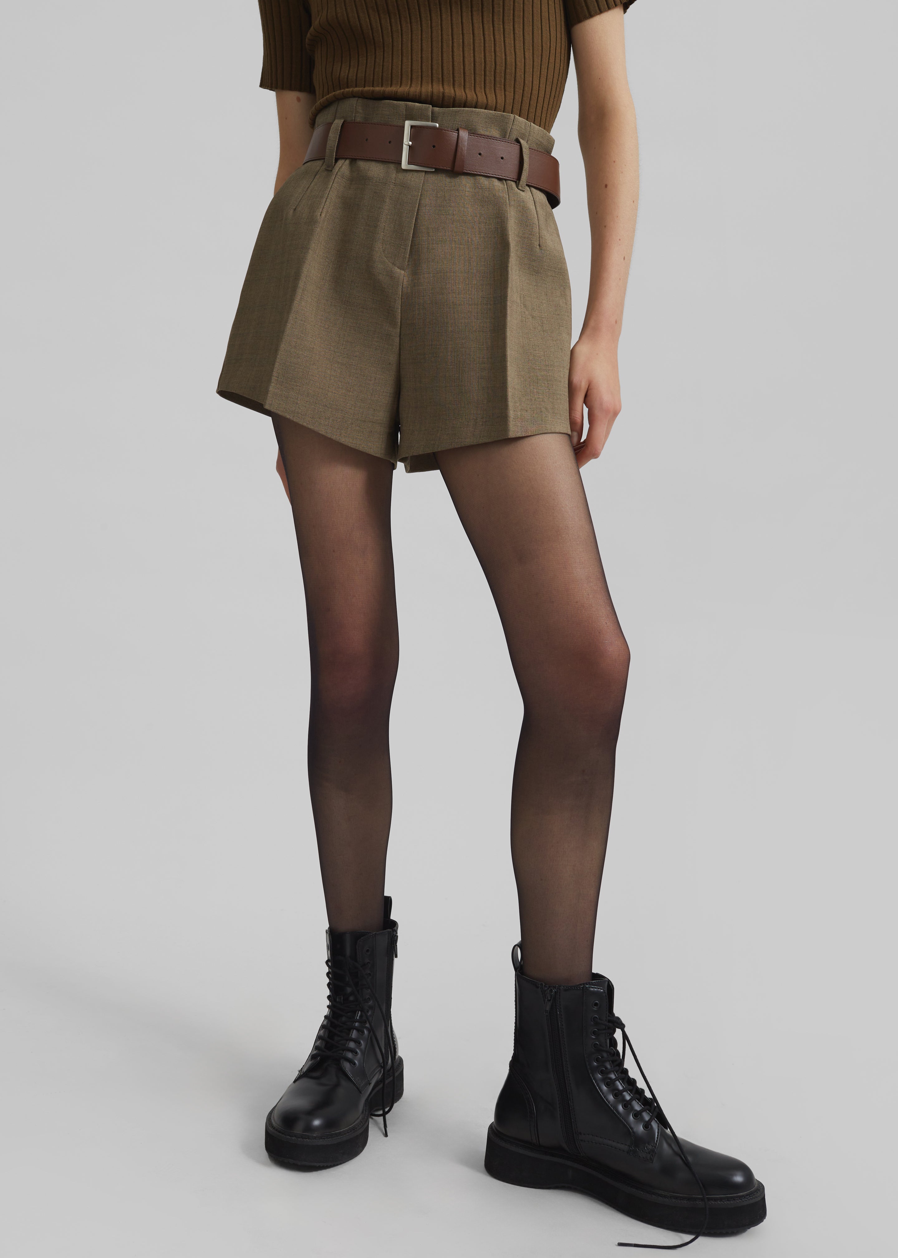 ショートパンツ The Frankie Shop High-Waisted Brown Suede Shorts Merida Faux Suede Shorts - Brown – The Frankie Shop