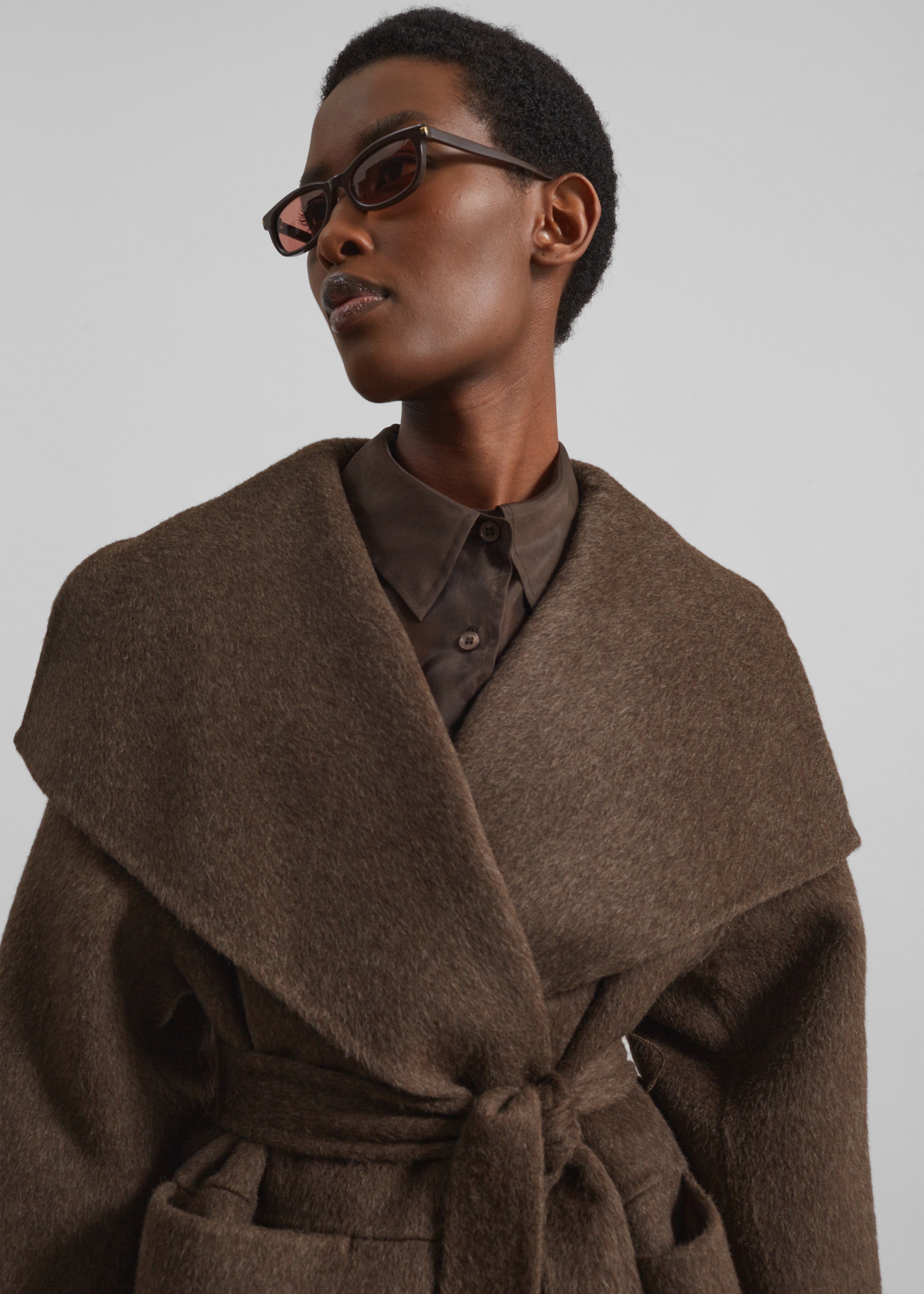 【新品タグ付き】shiun シウン WOOL SHAWL COLLAR COAT shiun WOOL SHAWL COLLAR COAT（新品 shiun⁄シウン WOOL SHAWL