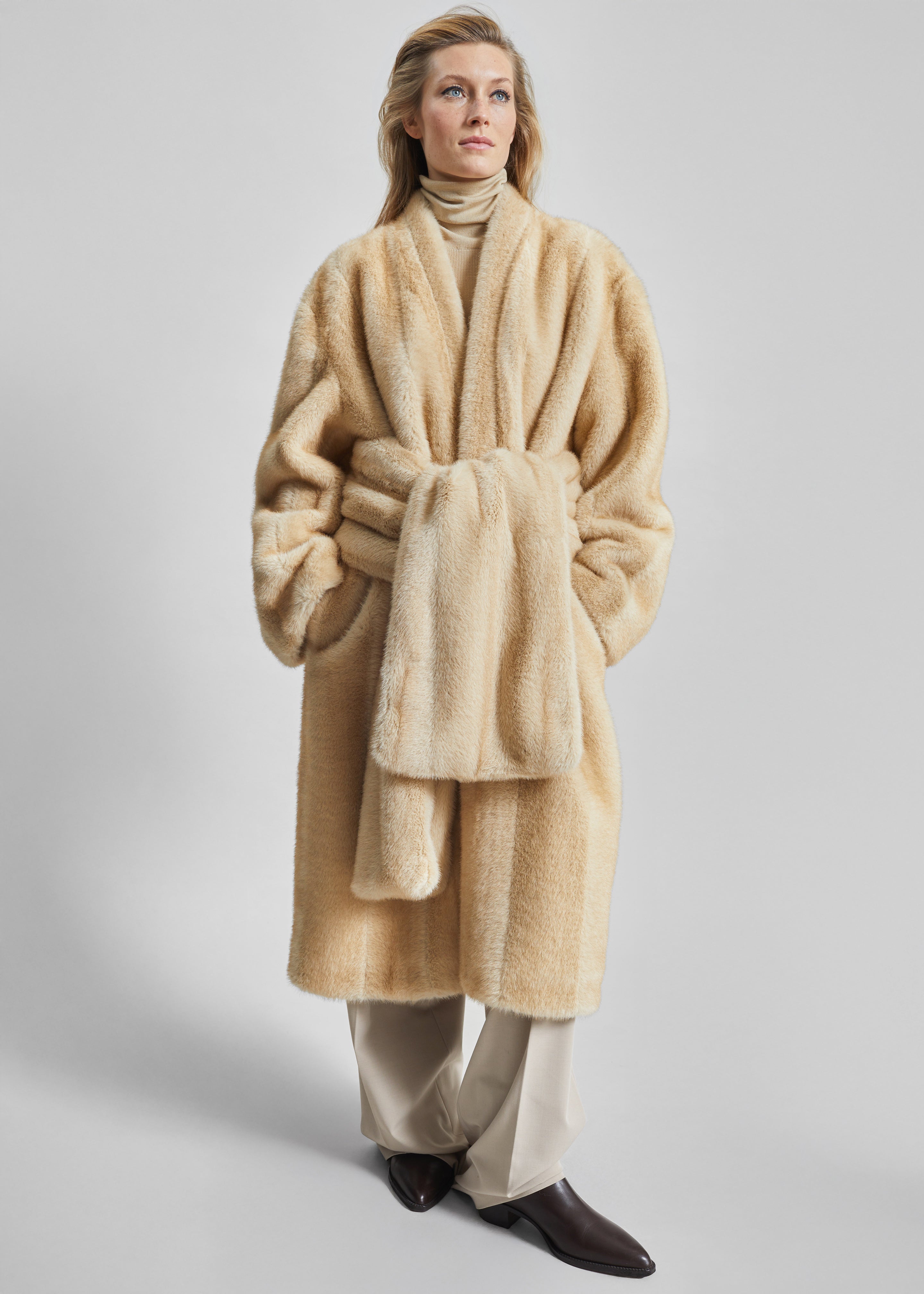 Ciasa Faux Fur Scarf - Beige - 3