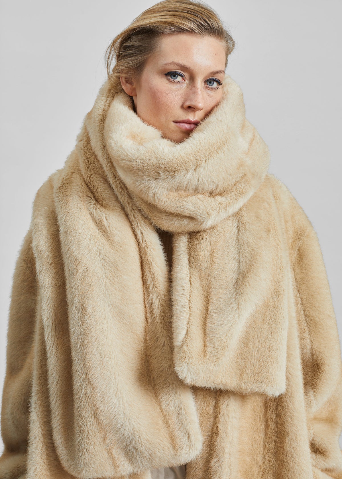Ciasa Faux Fur Scarf - Beige - 1