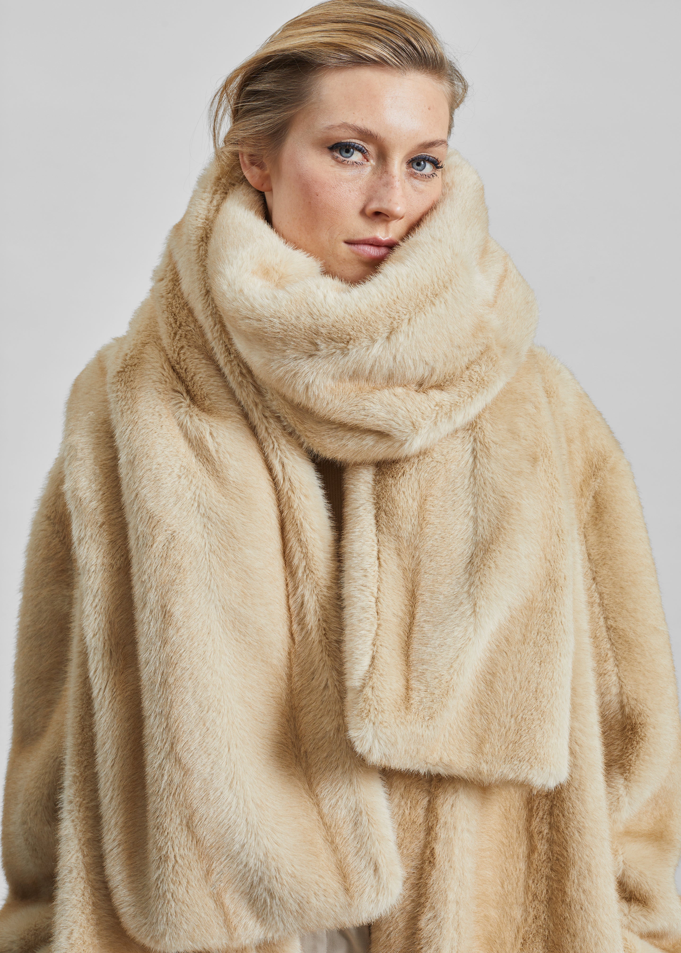 Ciasa Faux Fur Scarf - Beige - 1