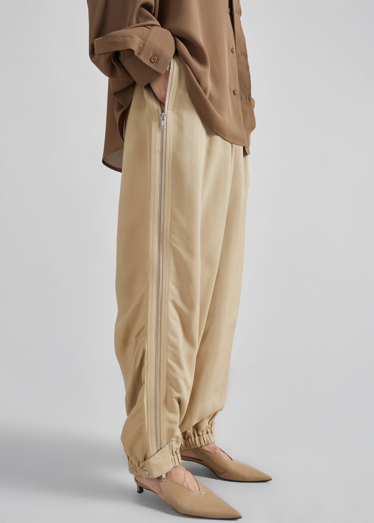 CO Articulated Vented Pants - Khaki