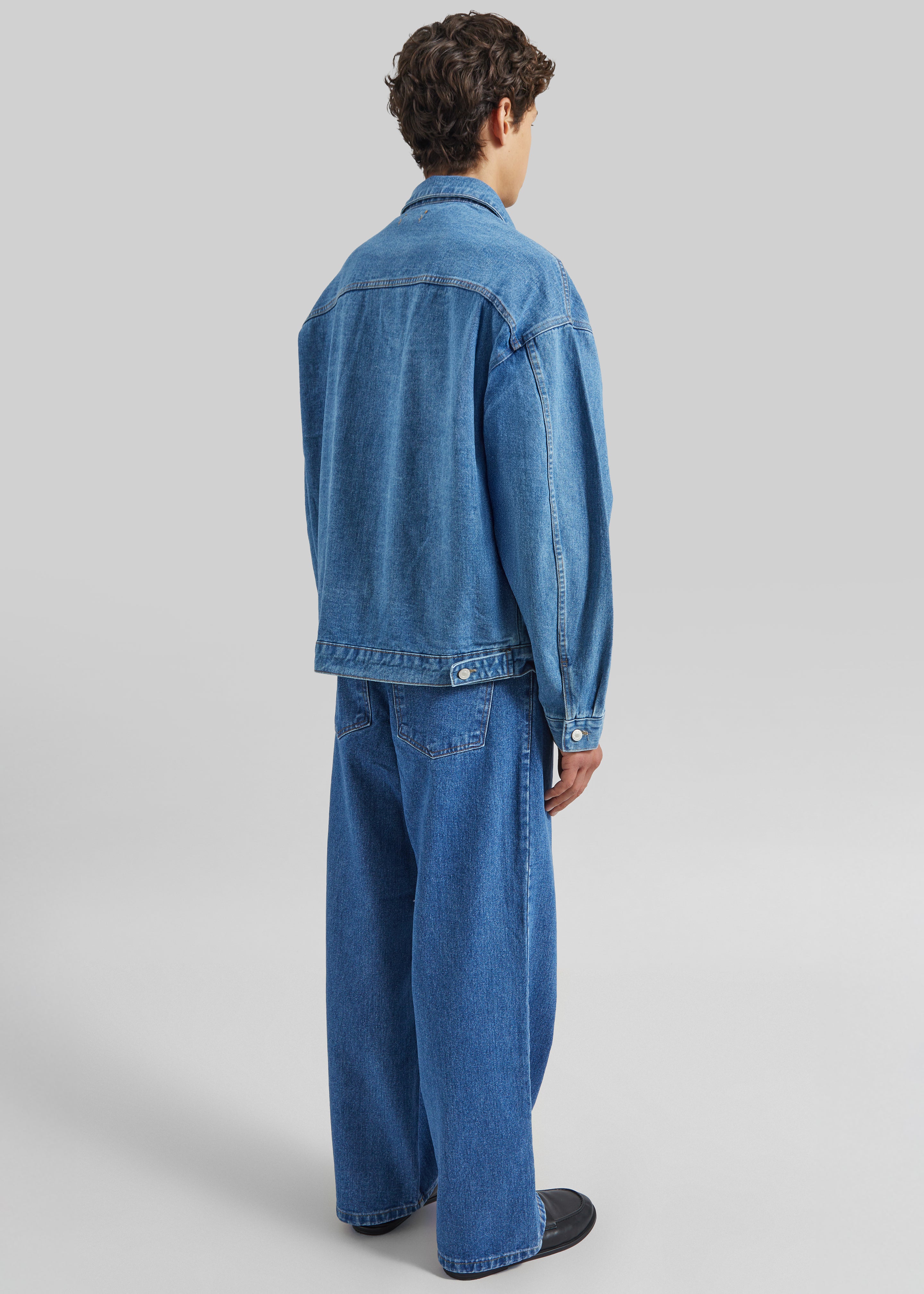 Connor Oversized Denim Jacket - Medium Wash – The Frankie Shop Europe