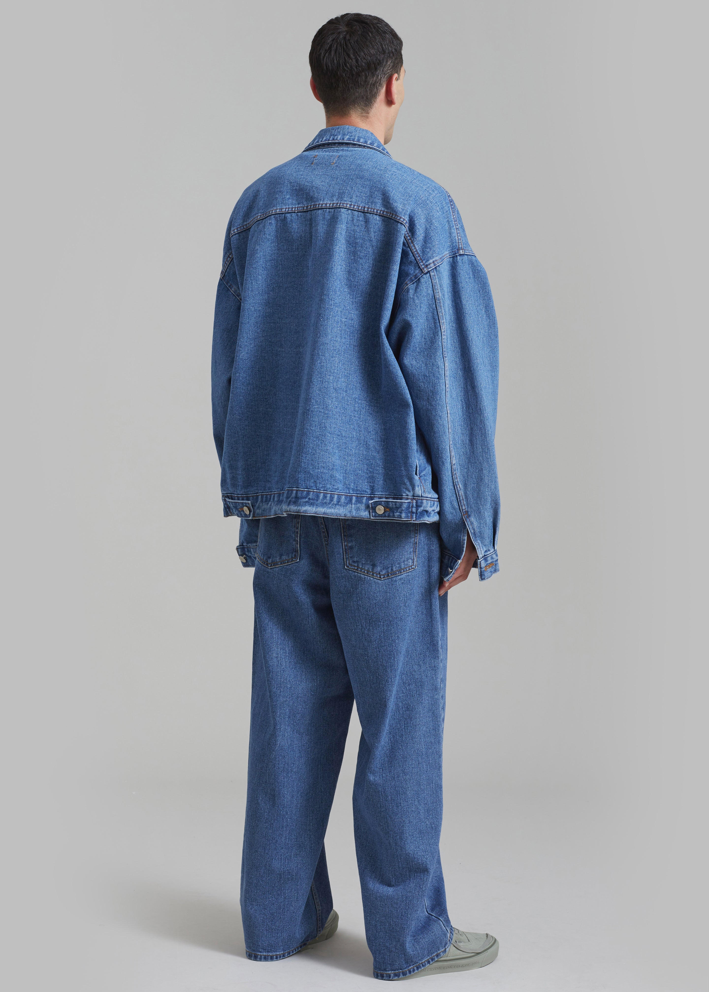 Connor Oversized Denim Jacket - Medium Wash – The Frankie Shop Europe