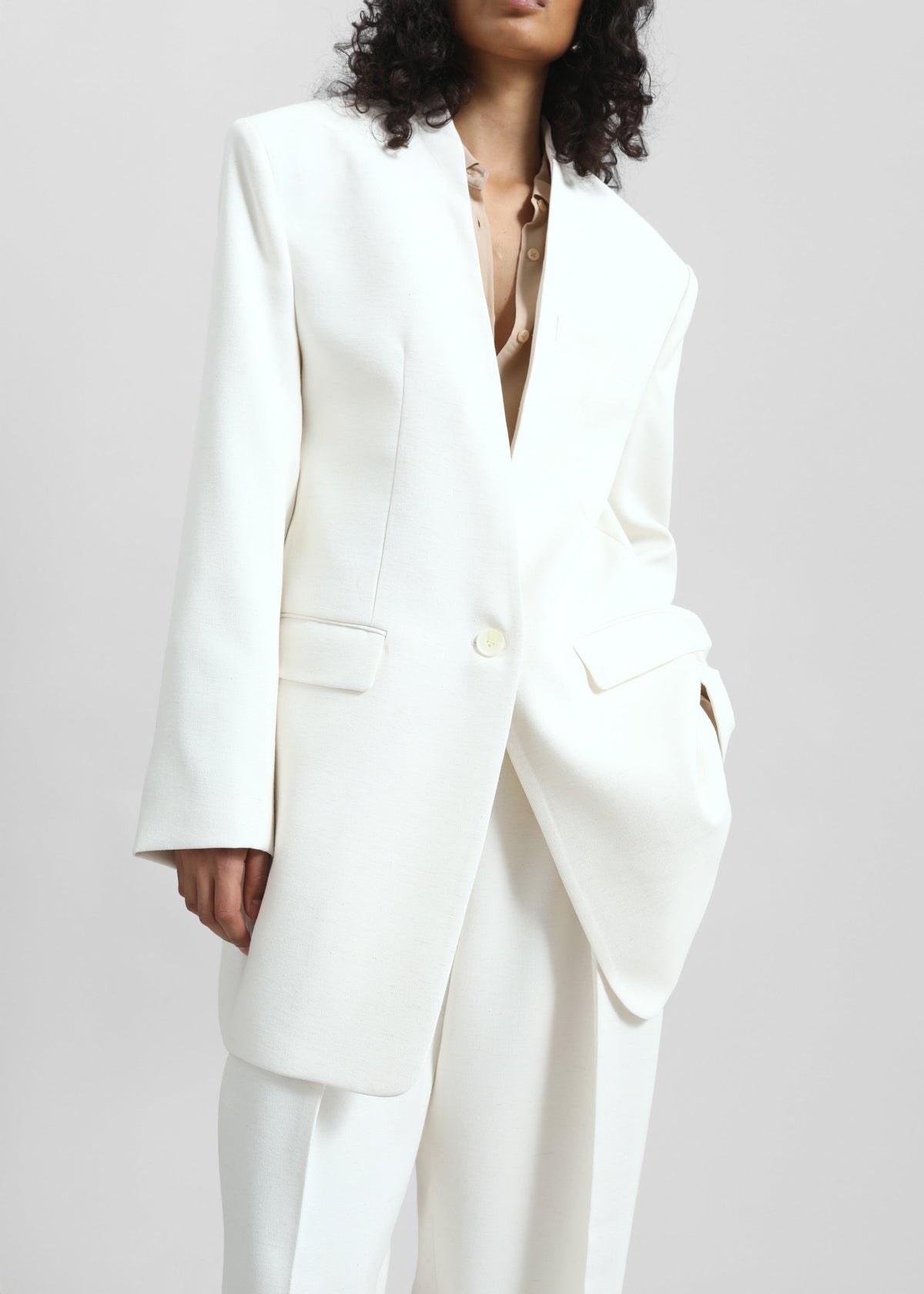 Corsham Collarless Oversized Blazer - White - 2