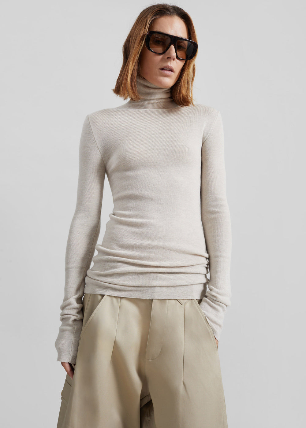 Covert Rib Slim Turtleneck - Beige - 1