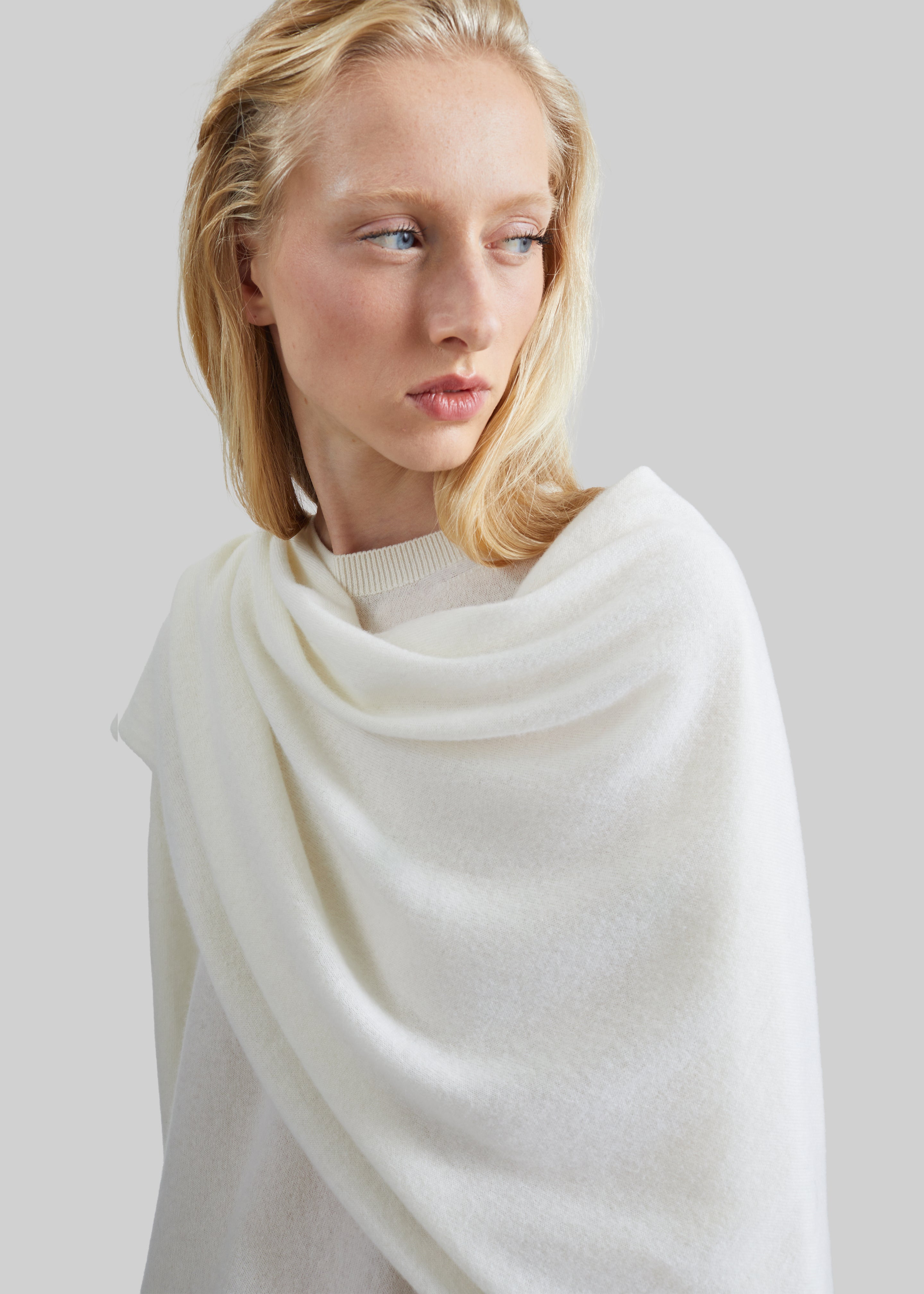 Darkpark Addison Wool Knit Scarf Top - White – The Frankie Shop Europe