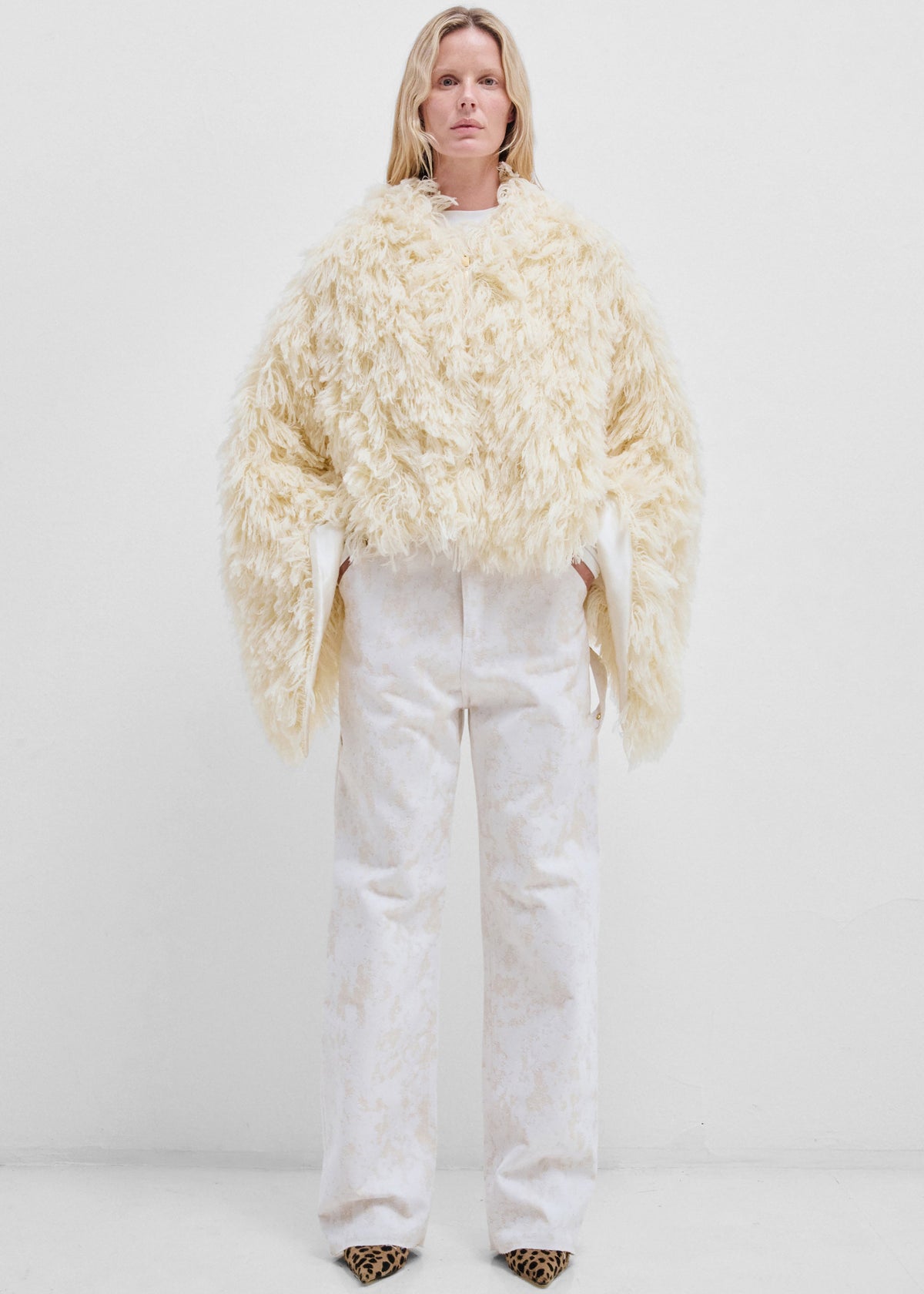 Darkpark Christy Wool Fil Coupé Cape - Off White
