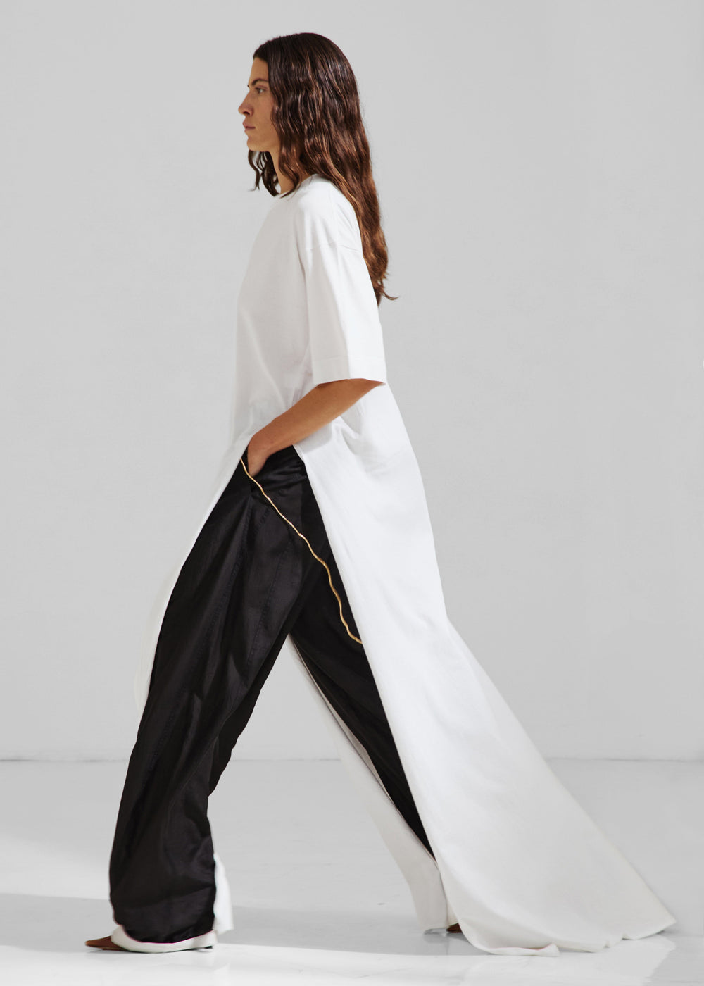 Darkpark Gia Oversized Long Tee With Splits - White