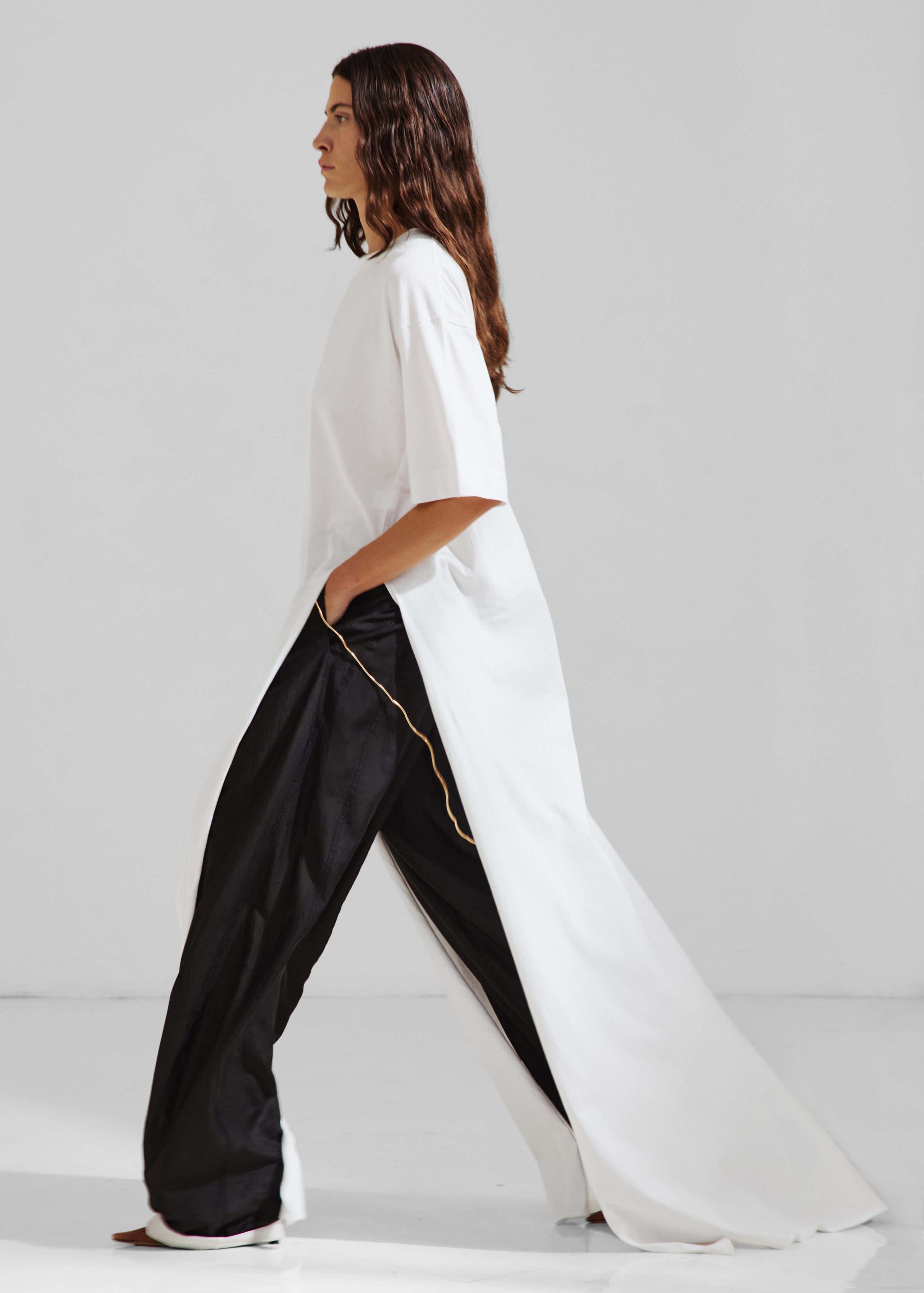Darkpark Gia Oversized Long Tee With Splits - White - 1