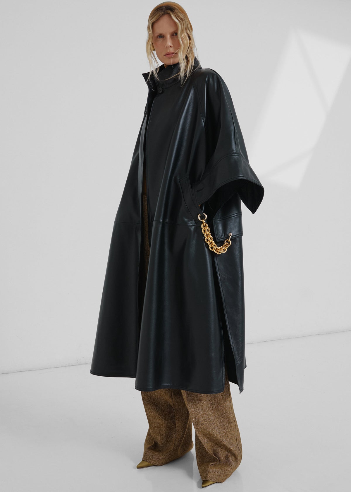 Darkpark Nat Long - Nappa Leather Oversized Cape Coat - Black - 1
