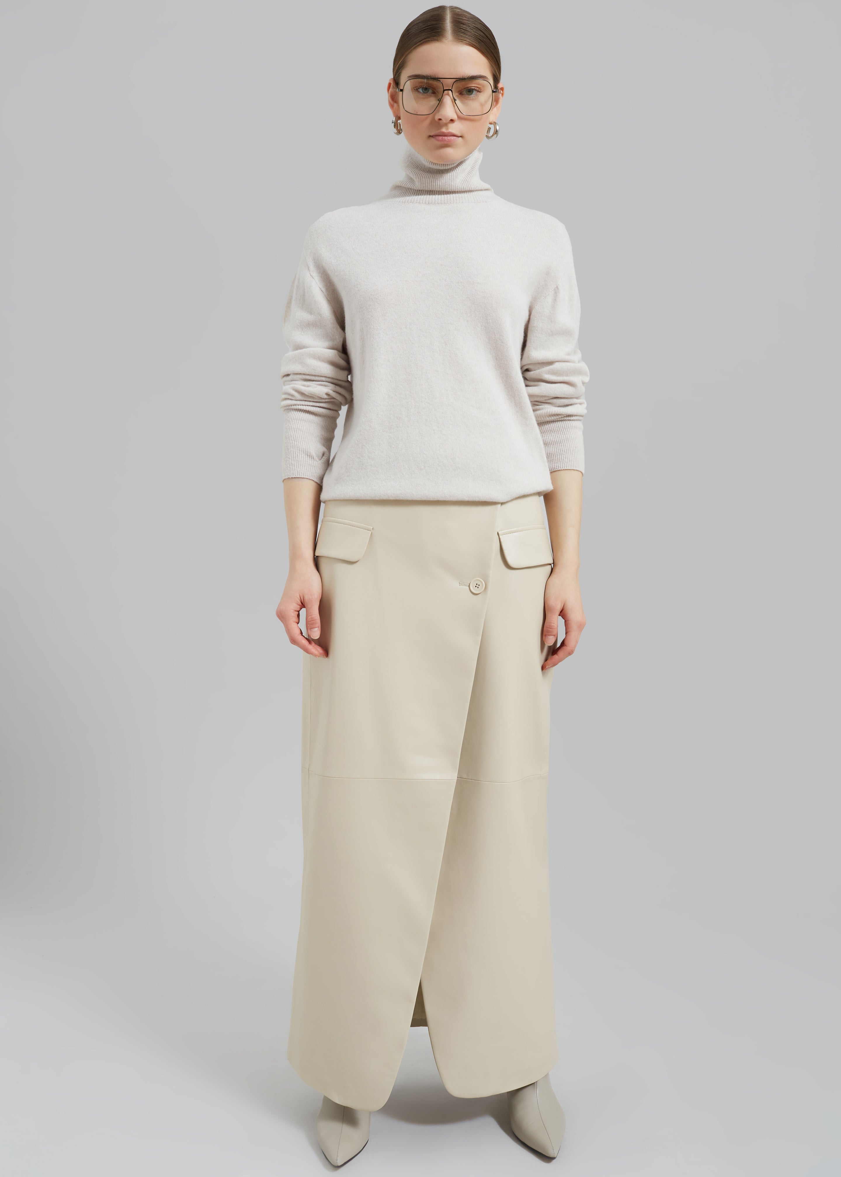 Delia Wool Turtleneck - Oat - 9