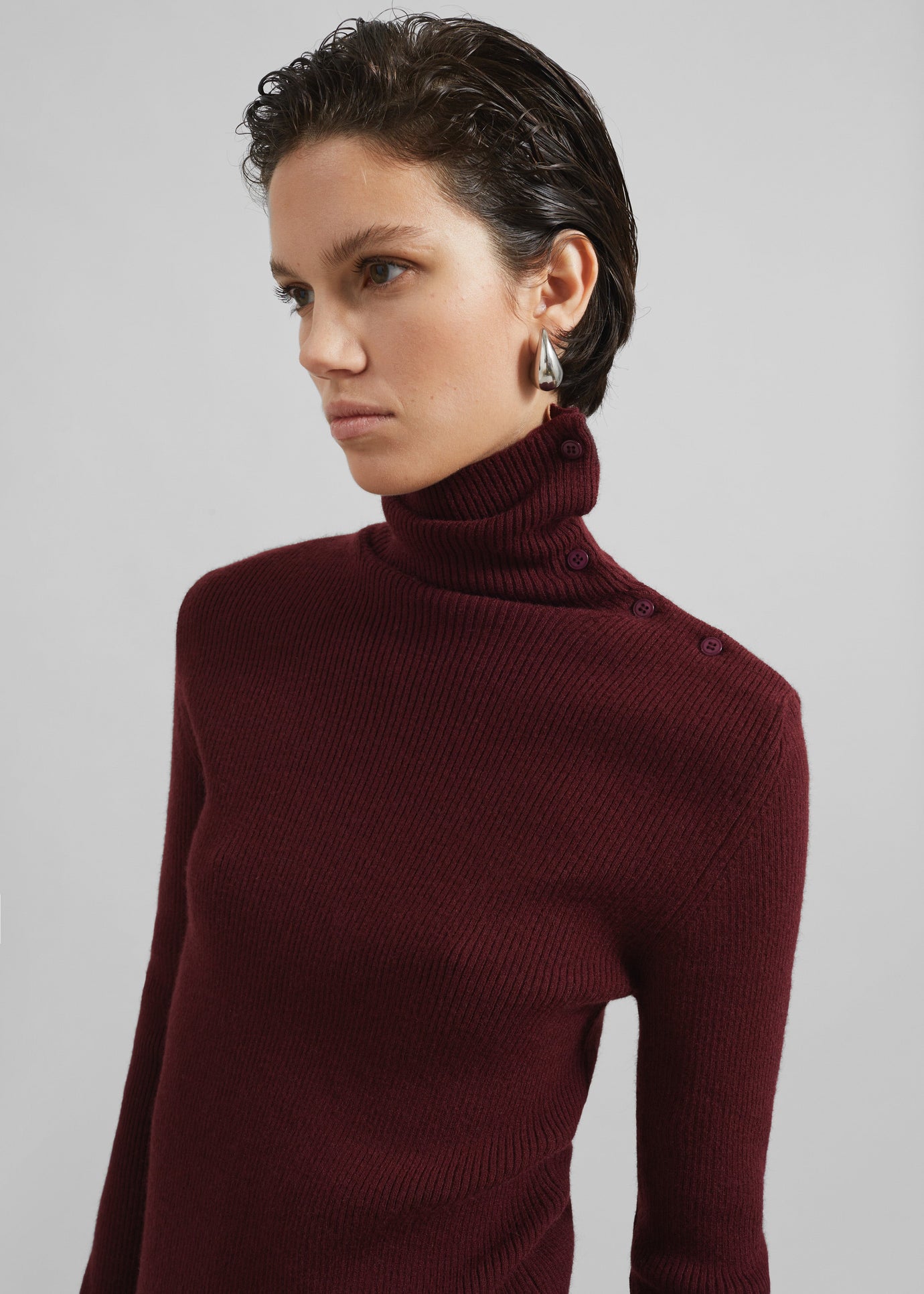 Devar Turtleneck Sweater - Burgundy - 1