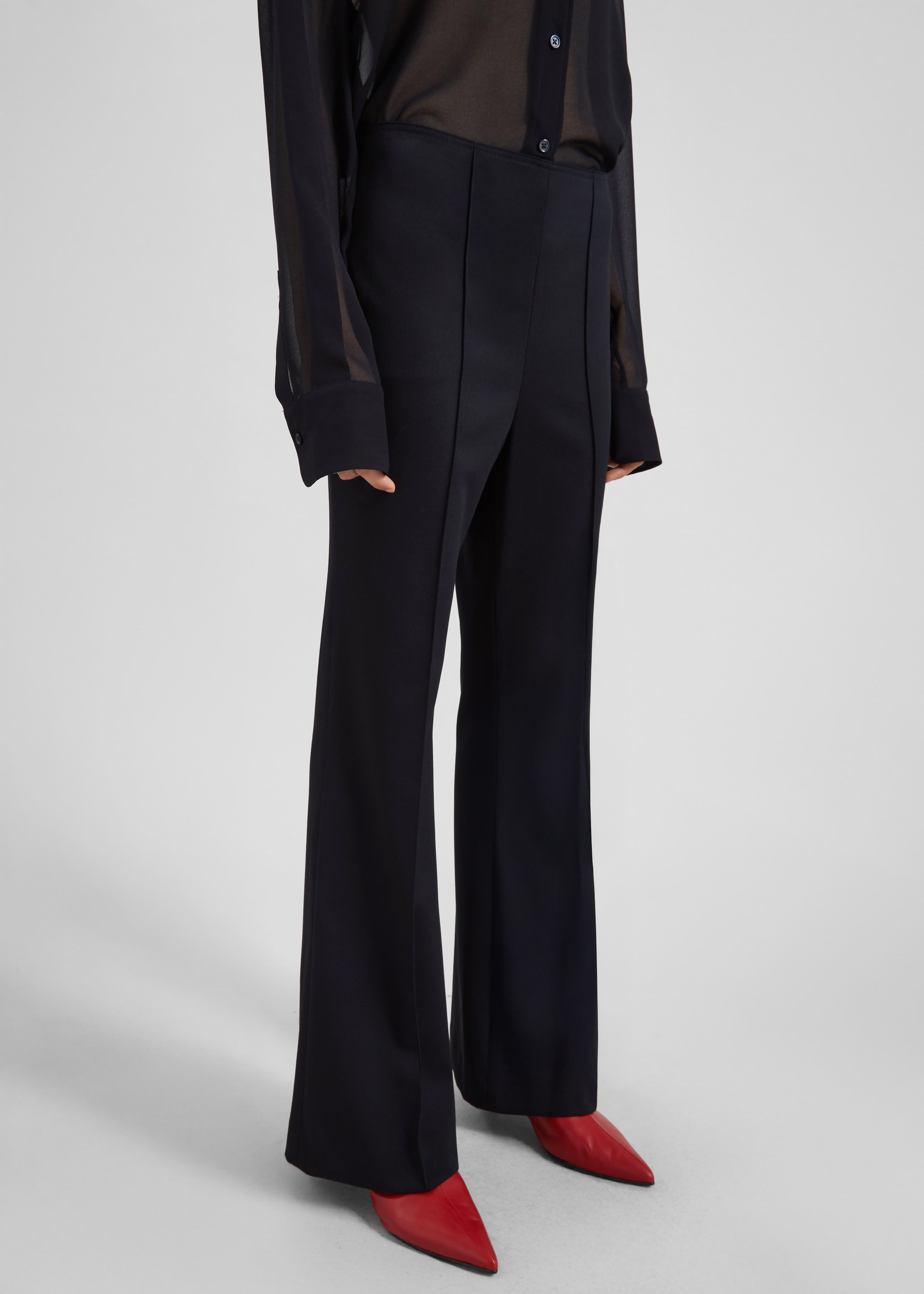 Dorotea Flared Pants - Black – The Frankie Shop Europe