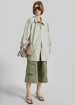 Dorva Cargo Bermuda Shorts - Pale Olive