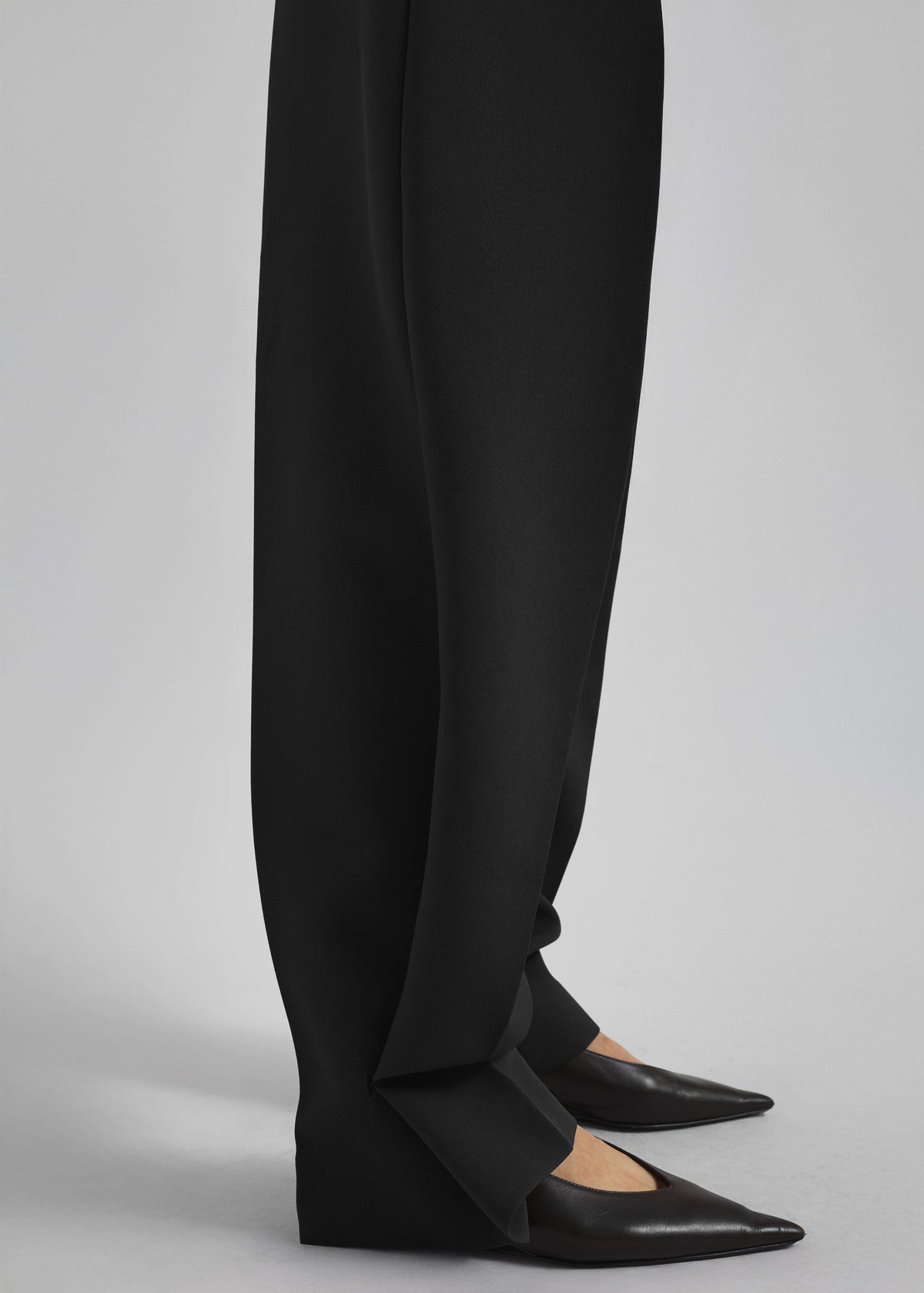 Doyer Pleated Trousers - Black - 3