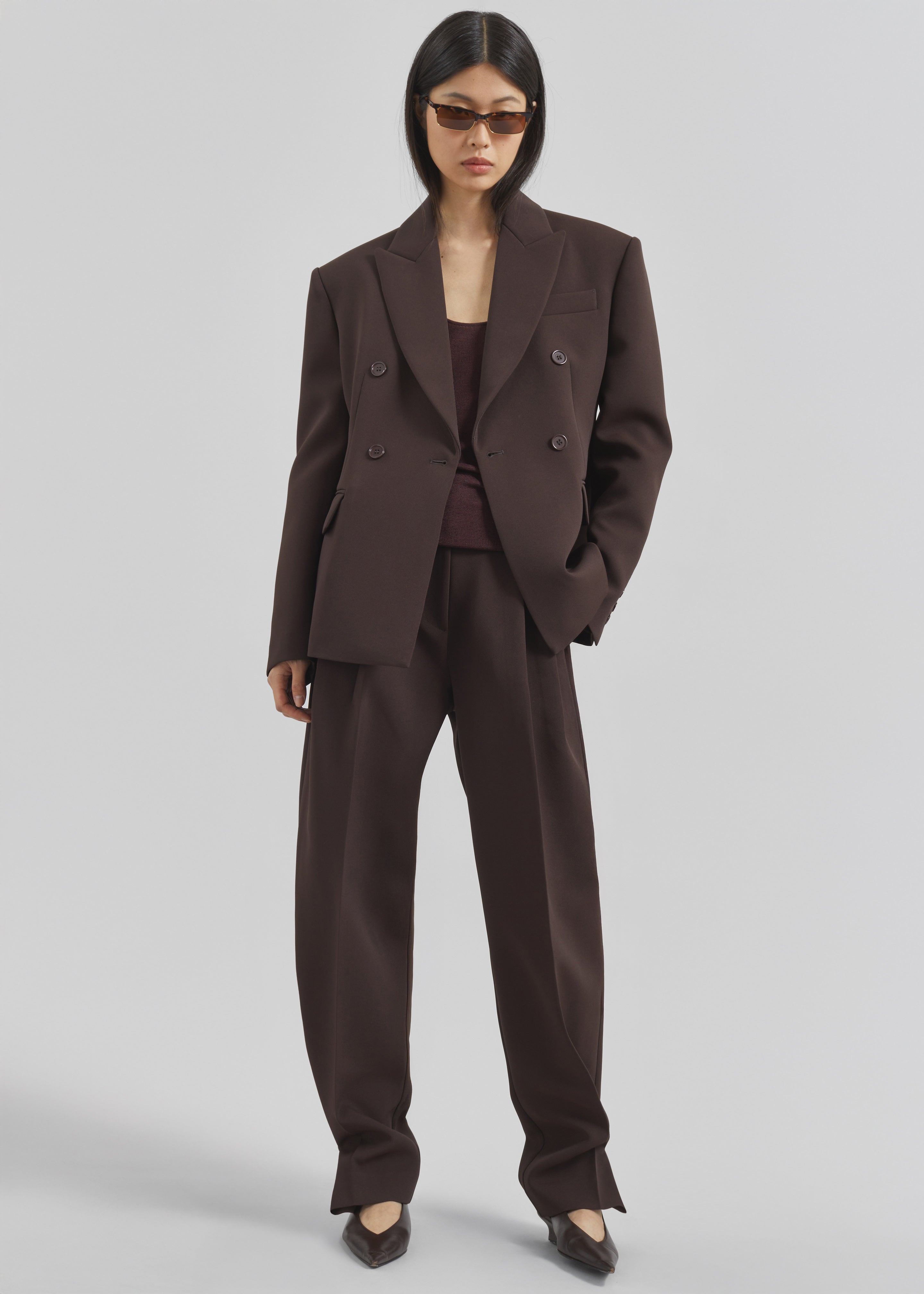 Doyer Pleated Trousers - Brown - 8