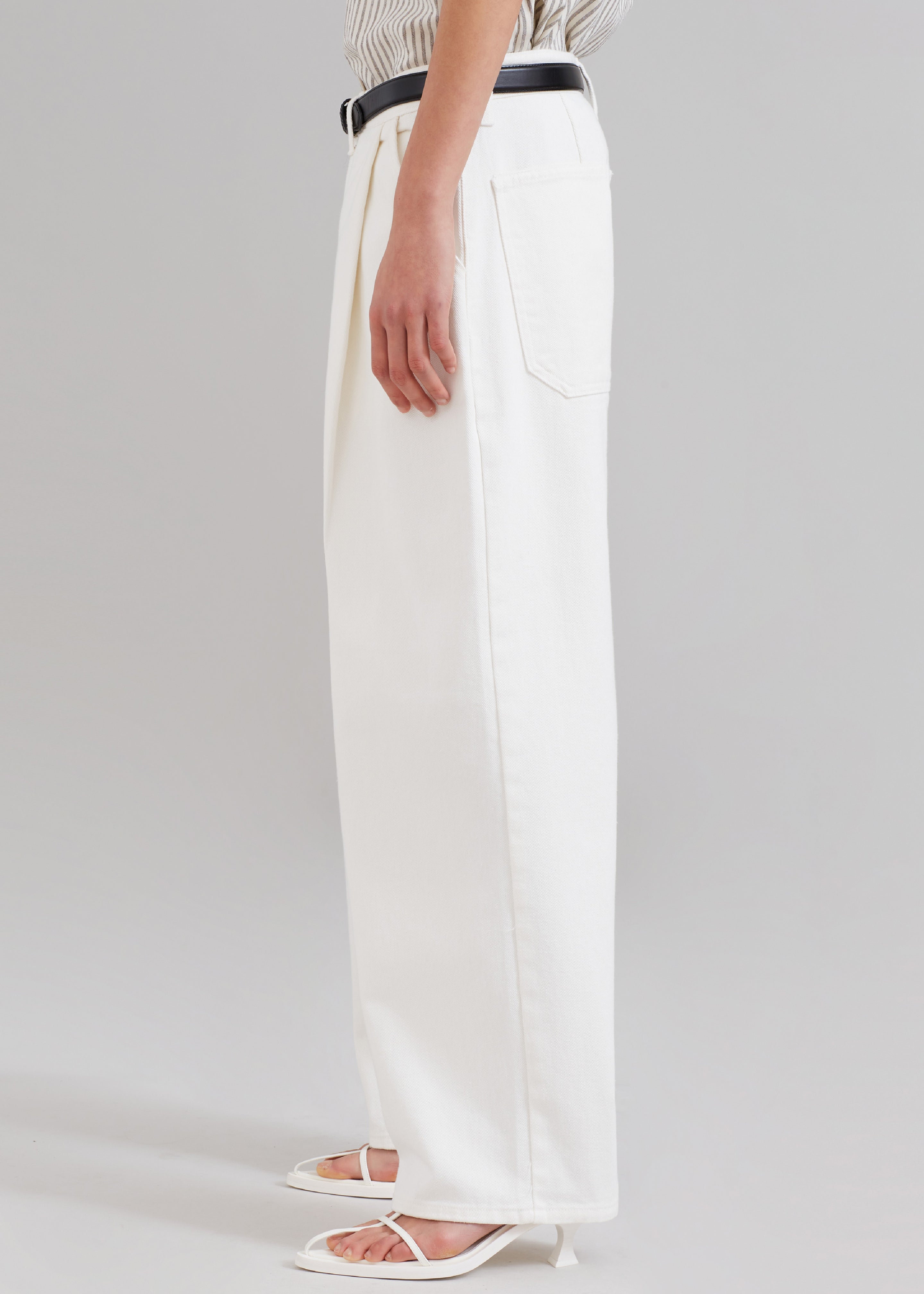 今年流行り●ホワイトデニム●The Frankie Shop●Drew Denim Drew Denim Pants - White – The Frankie Shop Europe
