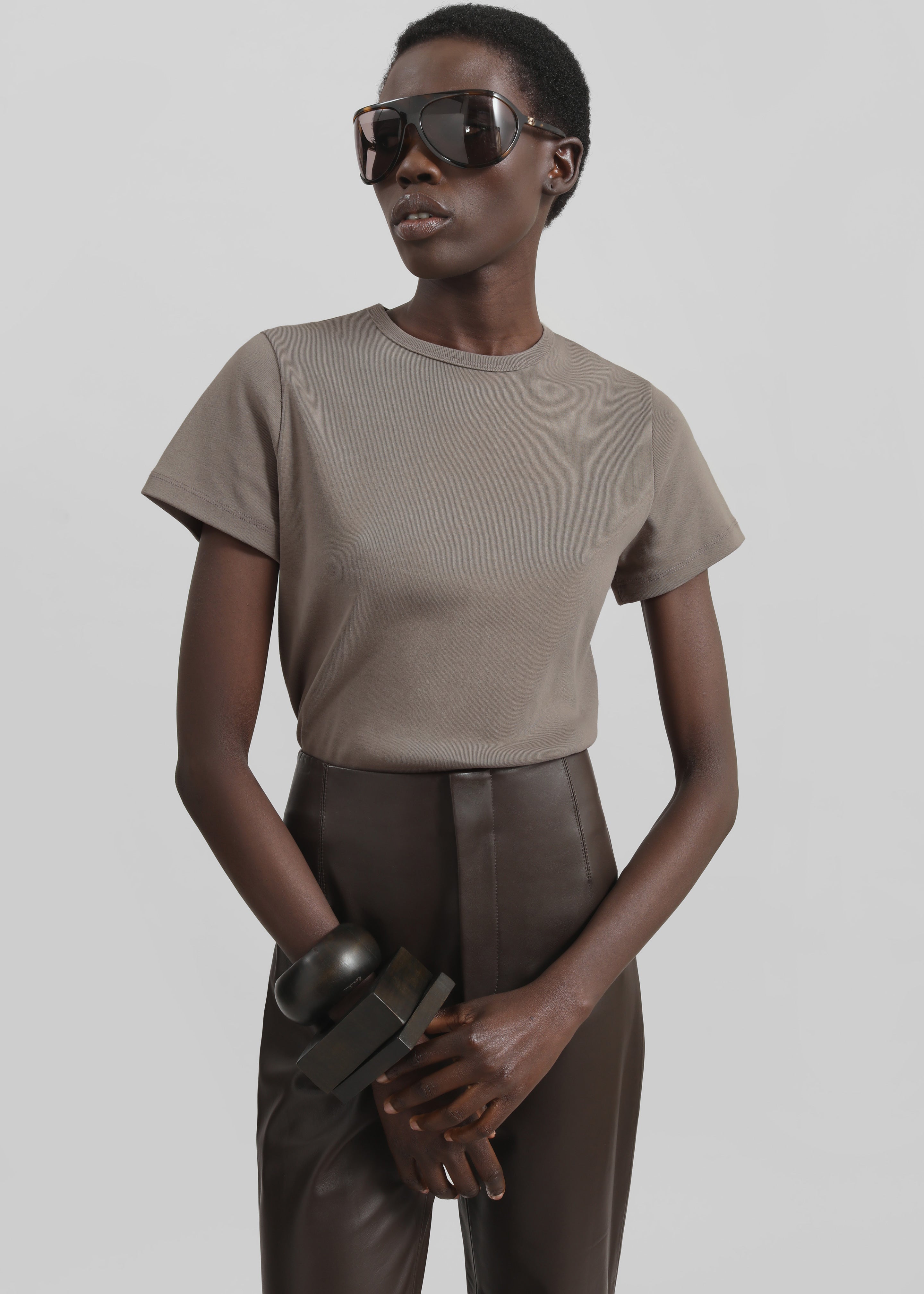 Eben Tee - Taupe - 4