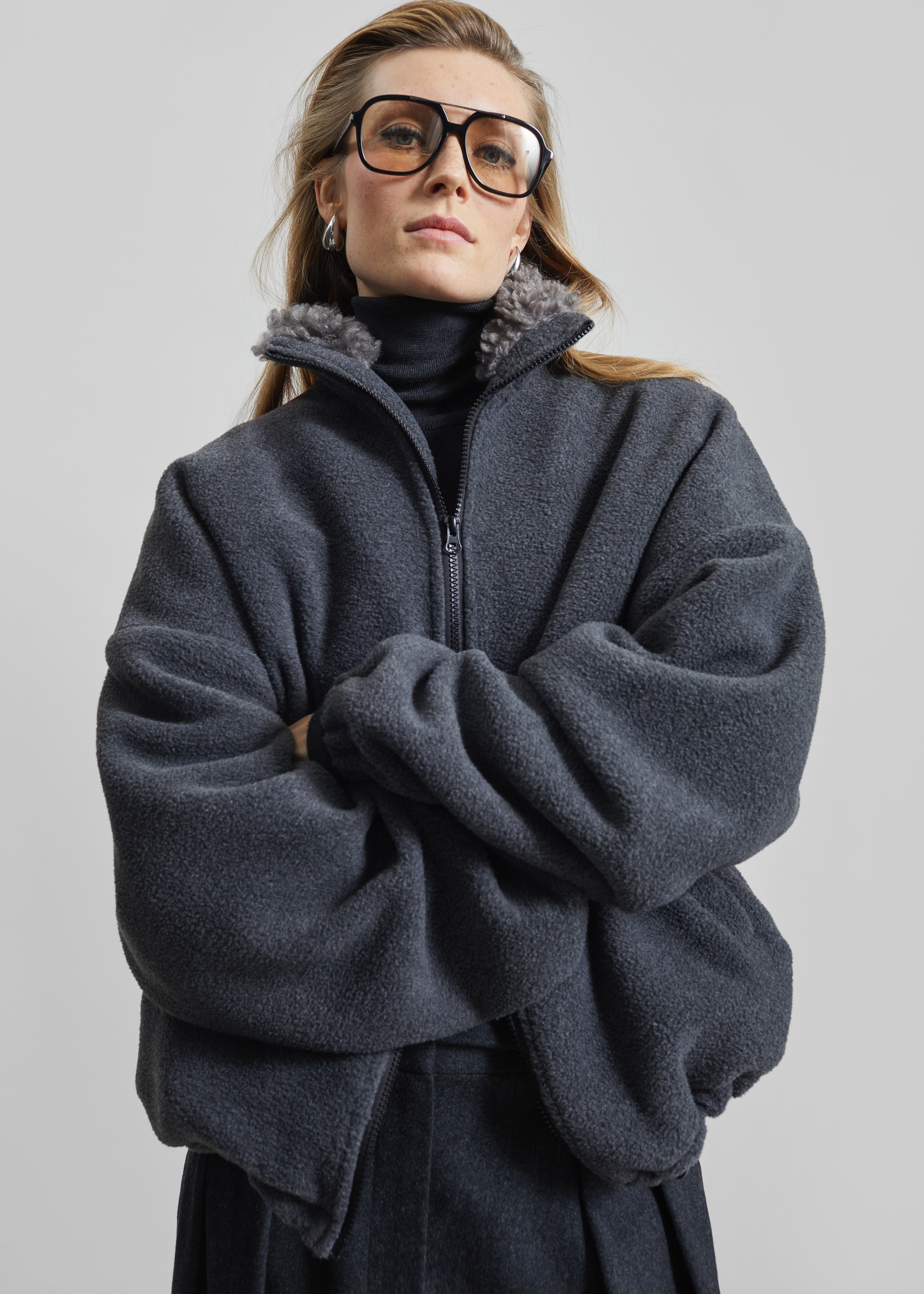 deres☆ Chelsey coat-like jacket ダークグレー Edane Fleece Jacket - Dark Grey – The Frankie Shop Europe