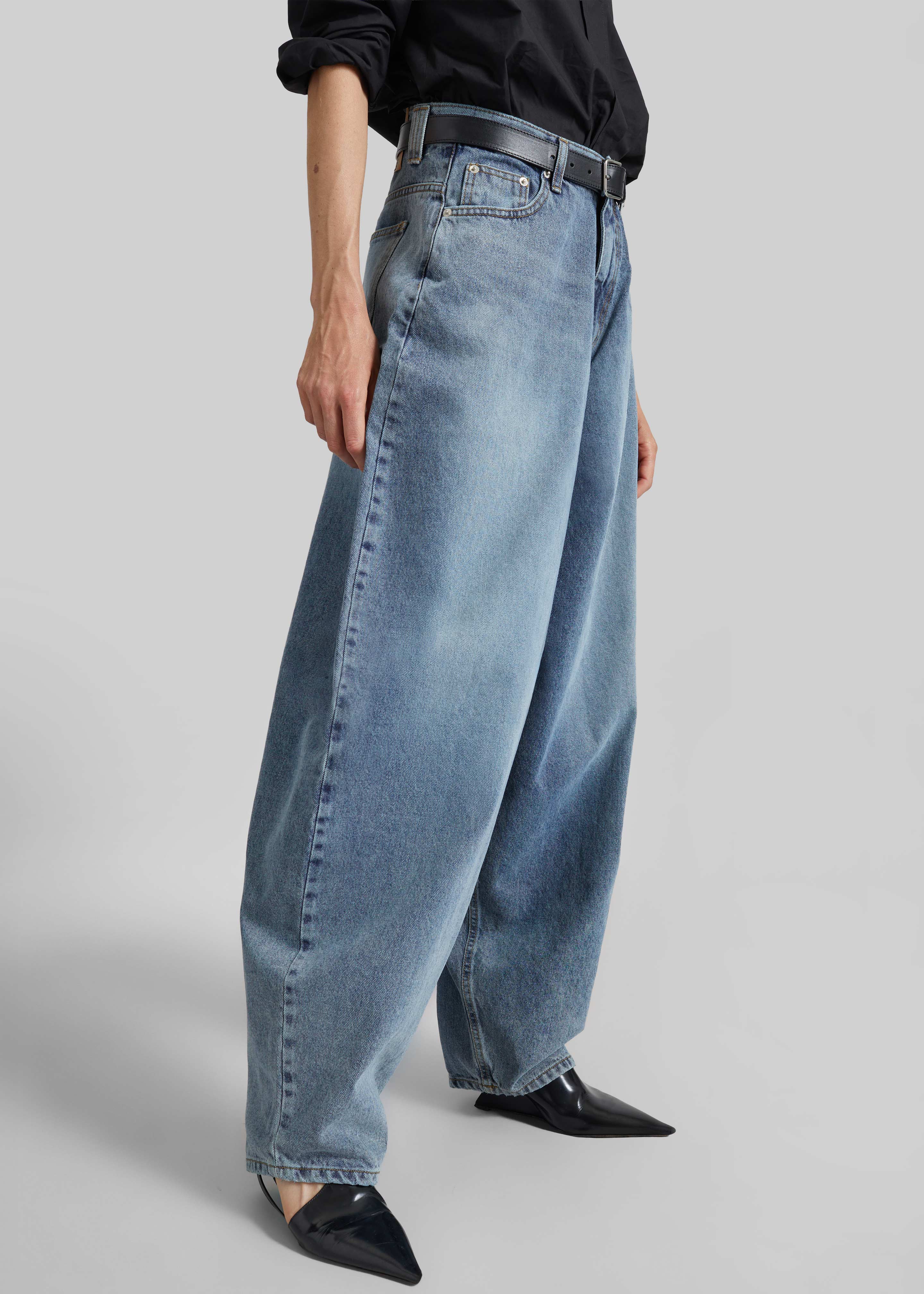 Elga Barrel Leg Jeans - Medium Wash - 5
