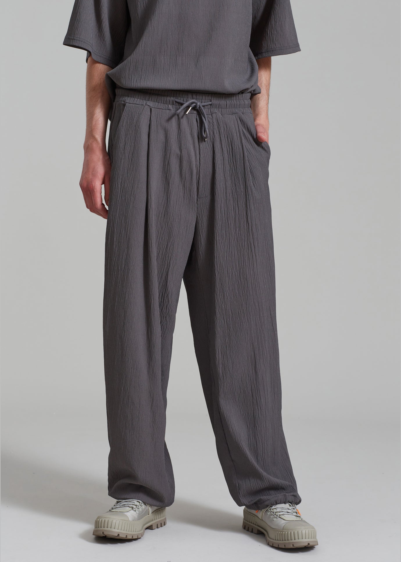 Eliott Crinkle Pants - Charcoal