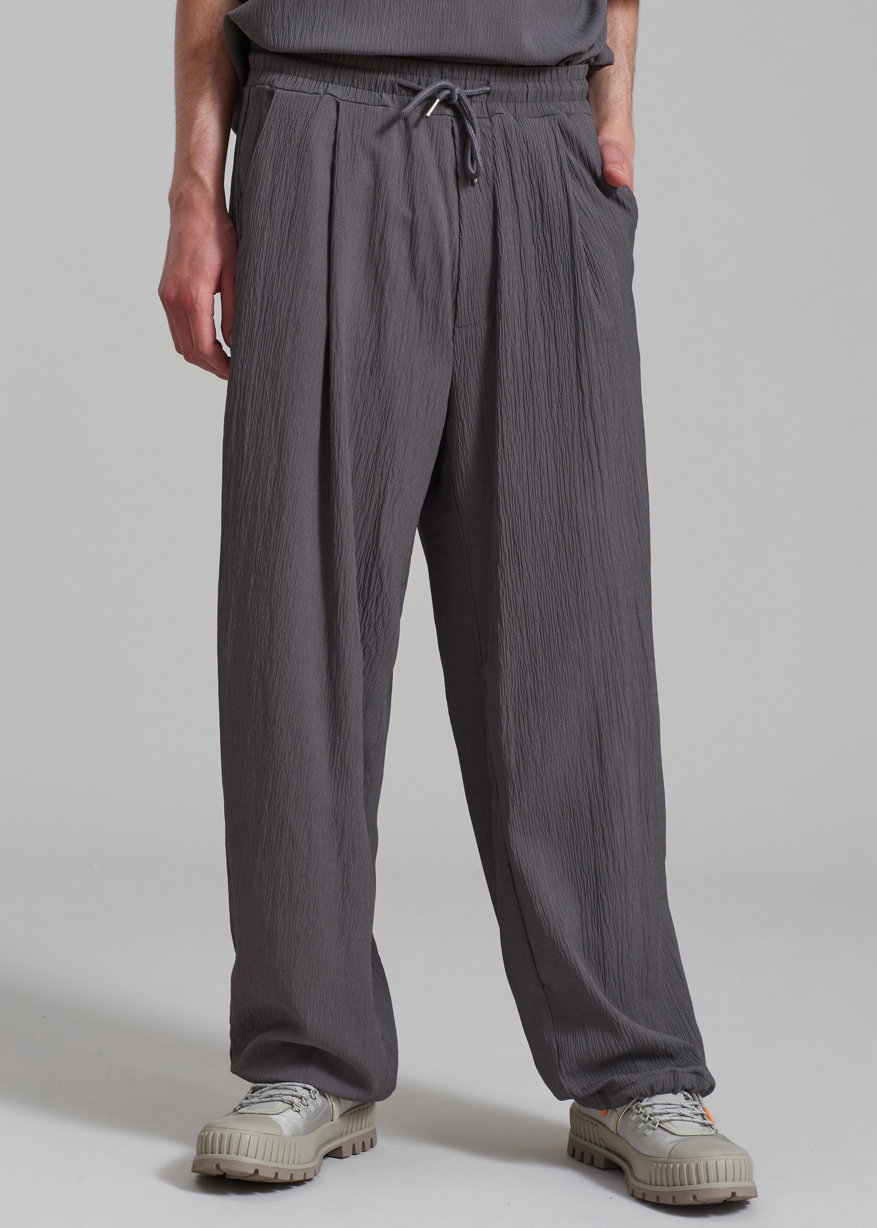 Eliott Crinkle Pants - Charcoal - 1