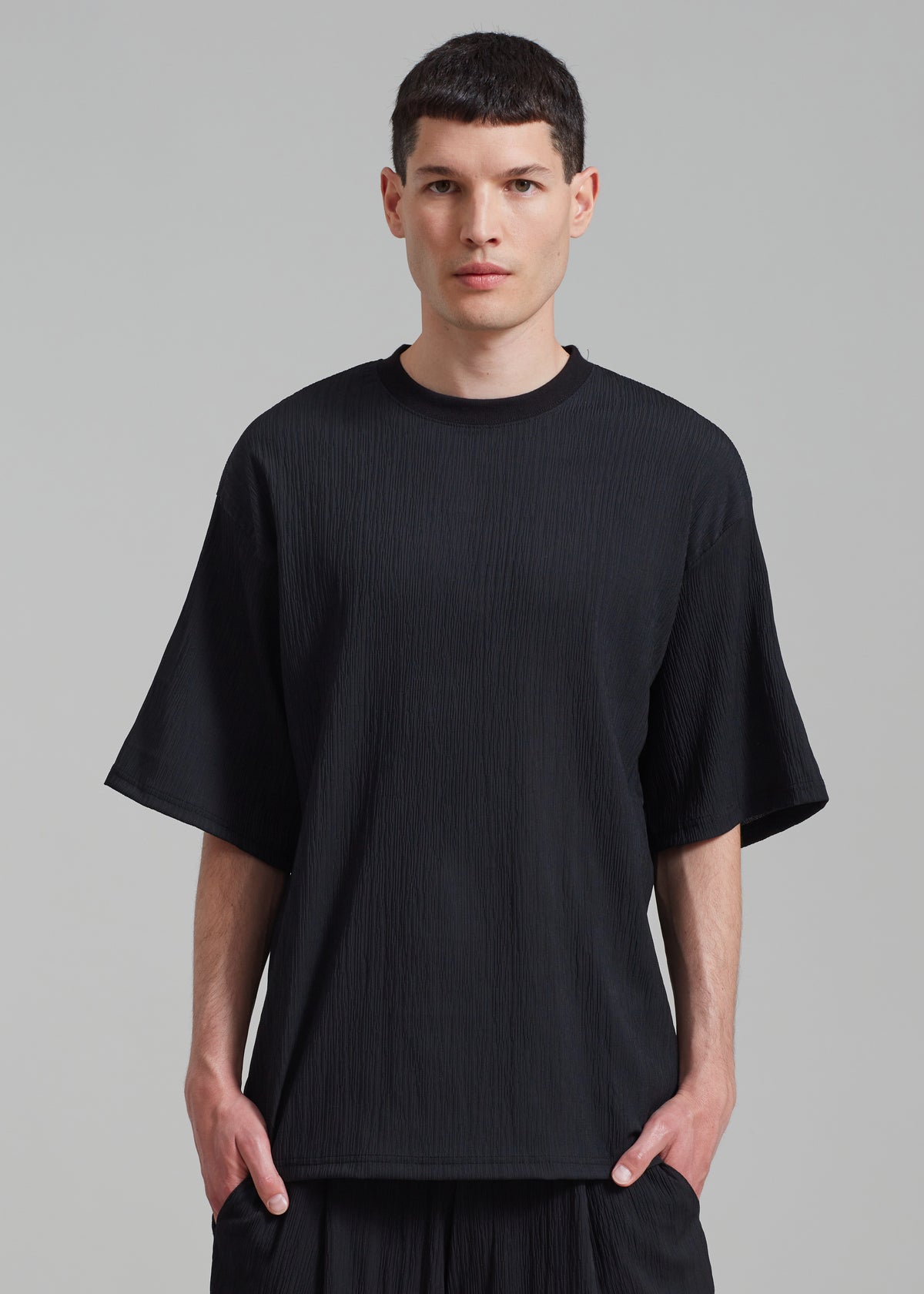 Eliott Crinkle Tee - Black - 1