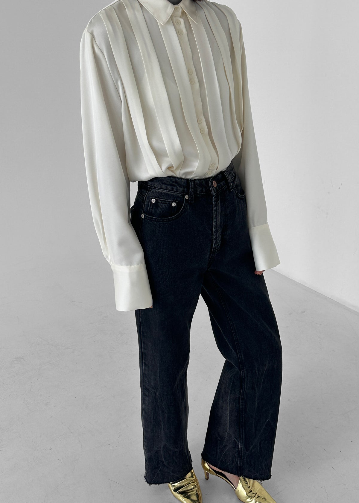 Elliana Front Pleated Blouse - Cream - 4