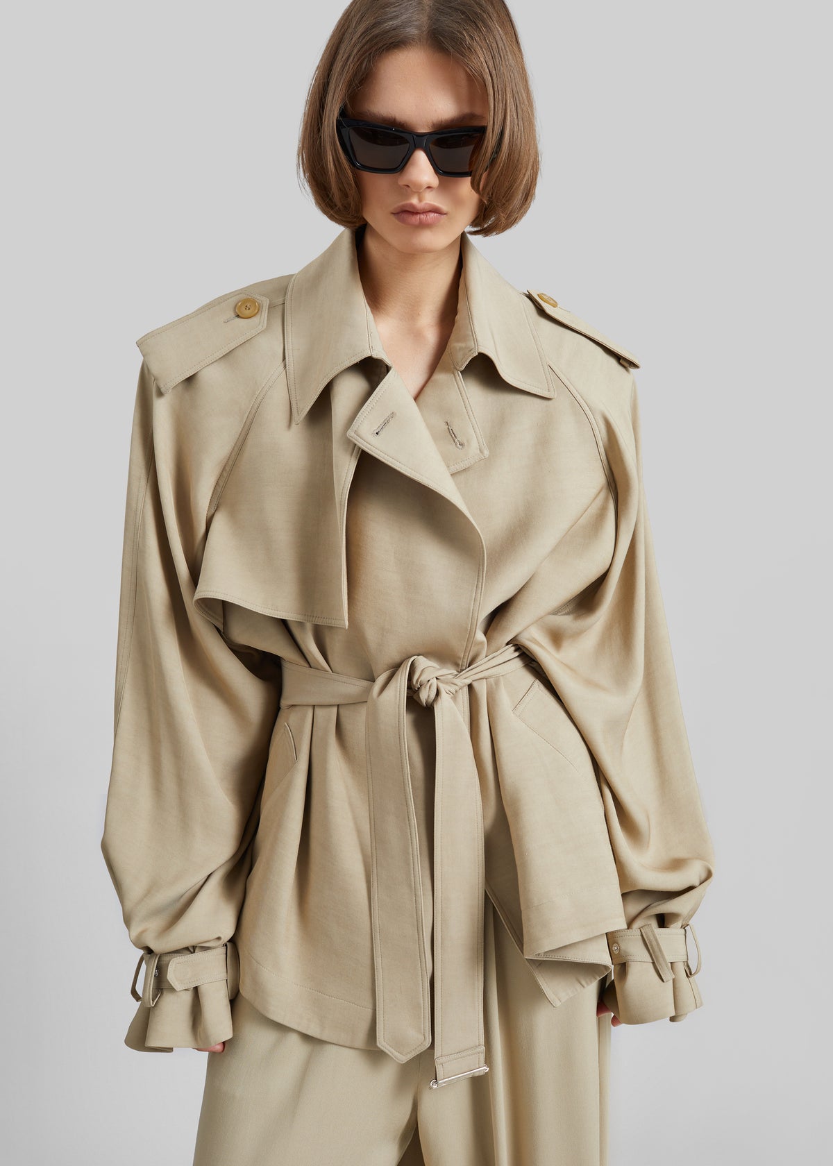 Elva Fluid Short Trench - Beige - 1