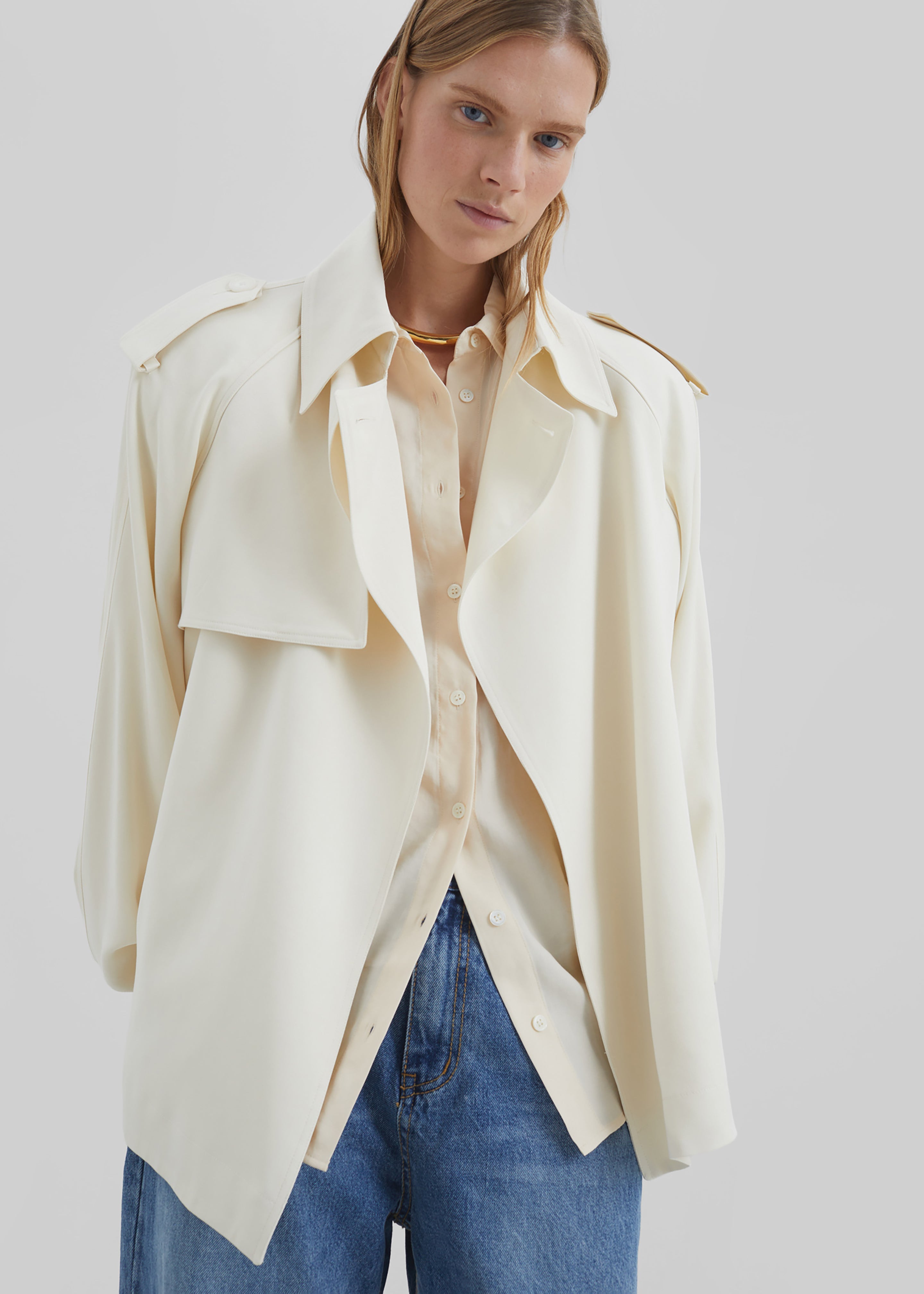 Elva Fluid Short Trench - Ivory - 3